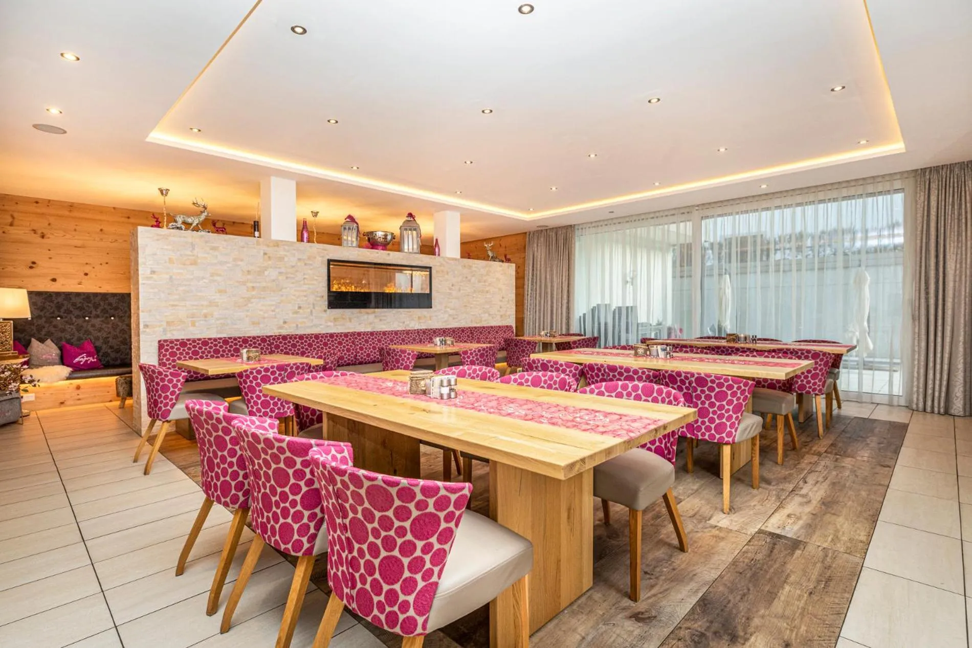 Communal lounge/ TV room in Enjoy The Alps