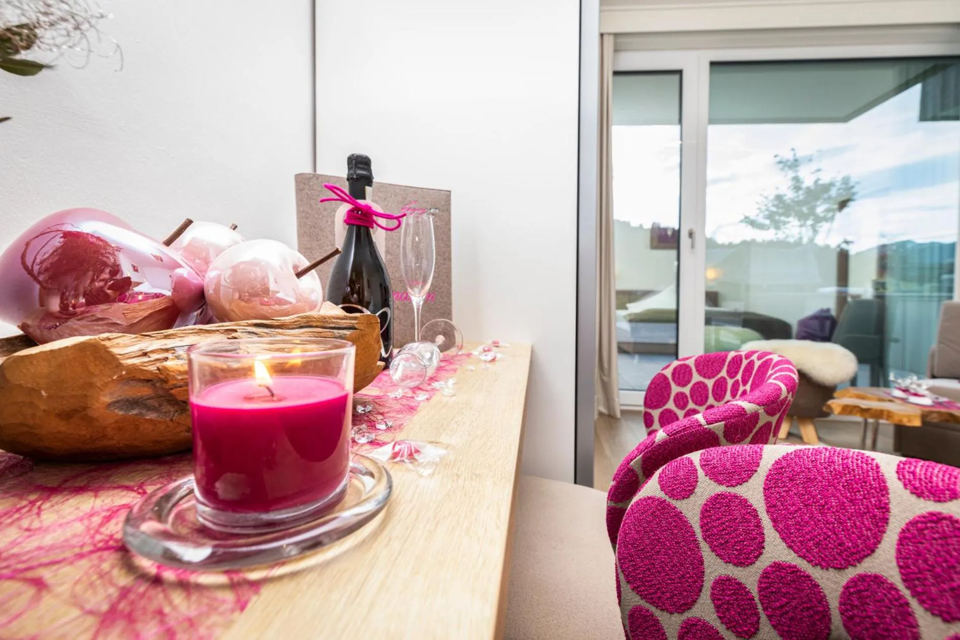 Decorative detail in Enjoy The Alps