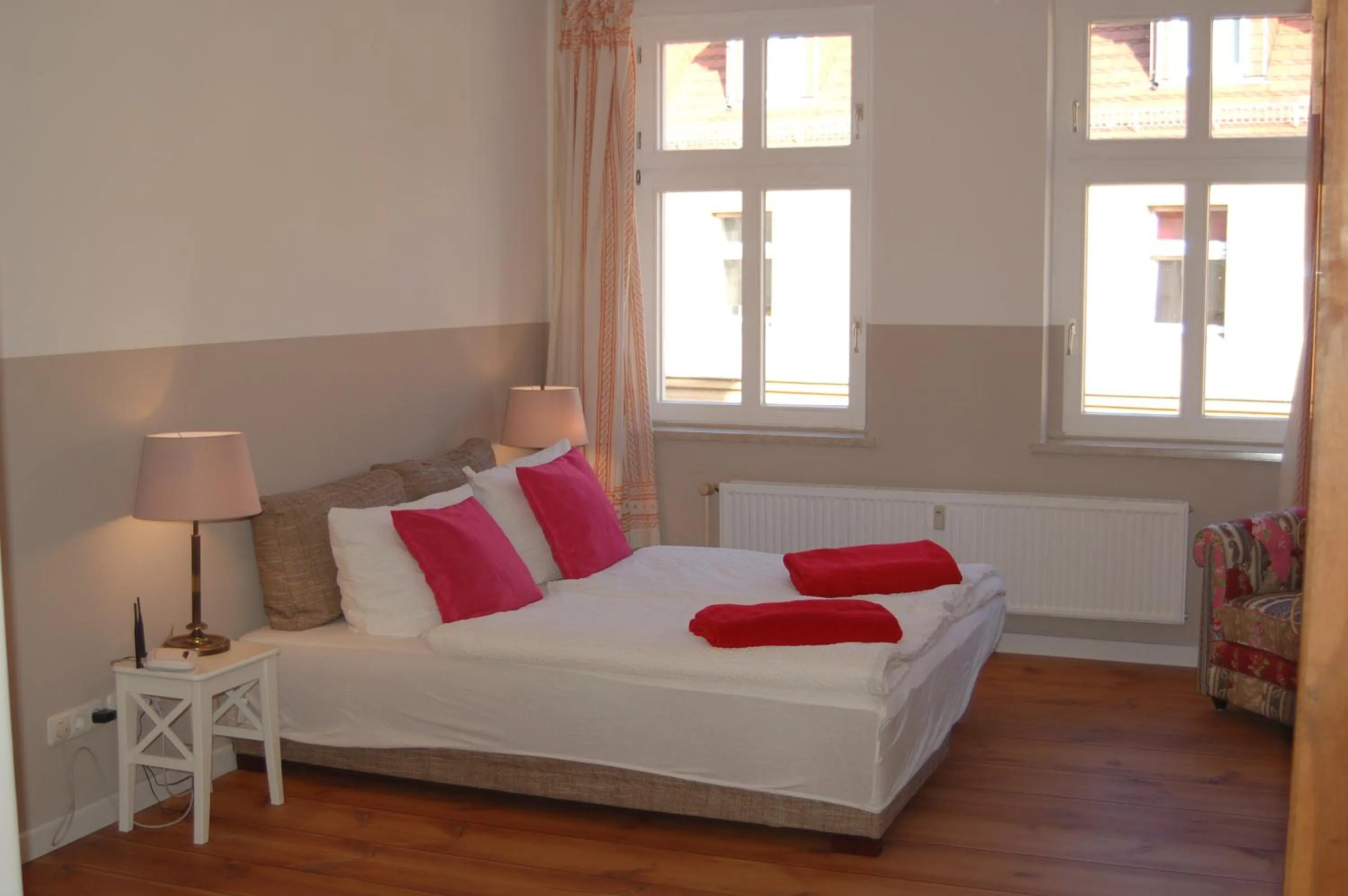 Bedroom, Bed in Schloss-und Seeblick Apartment