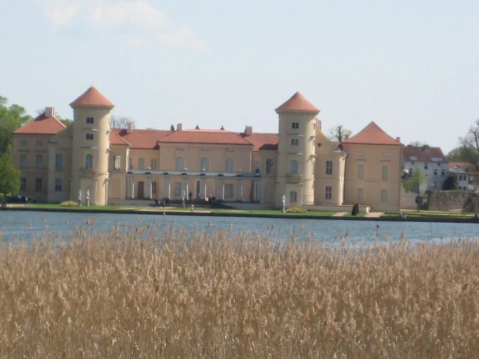 Nearby landmark in Schloss-und Seeblick Apartment