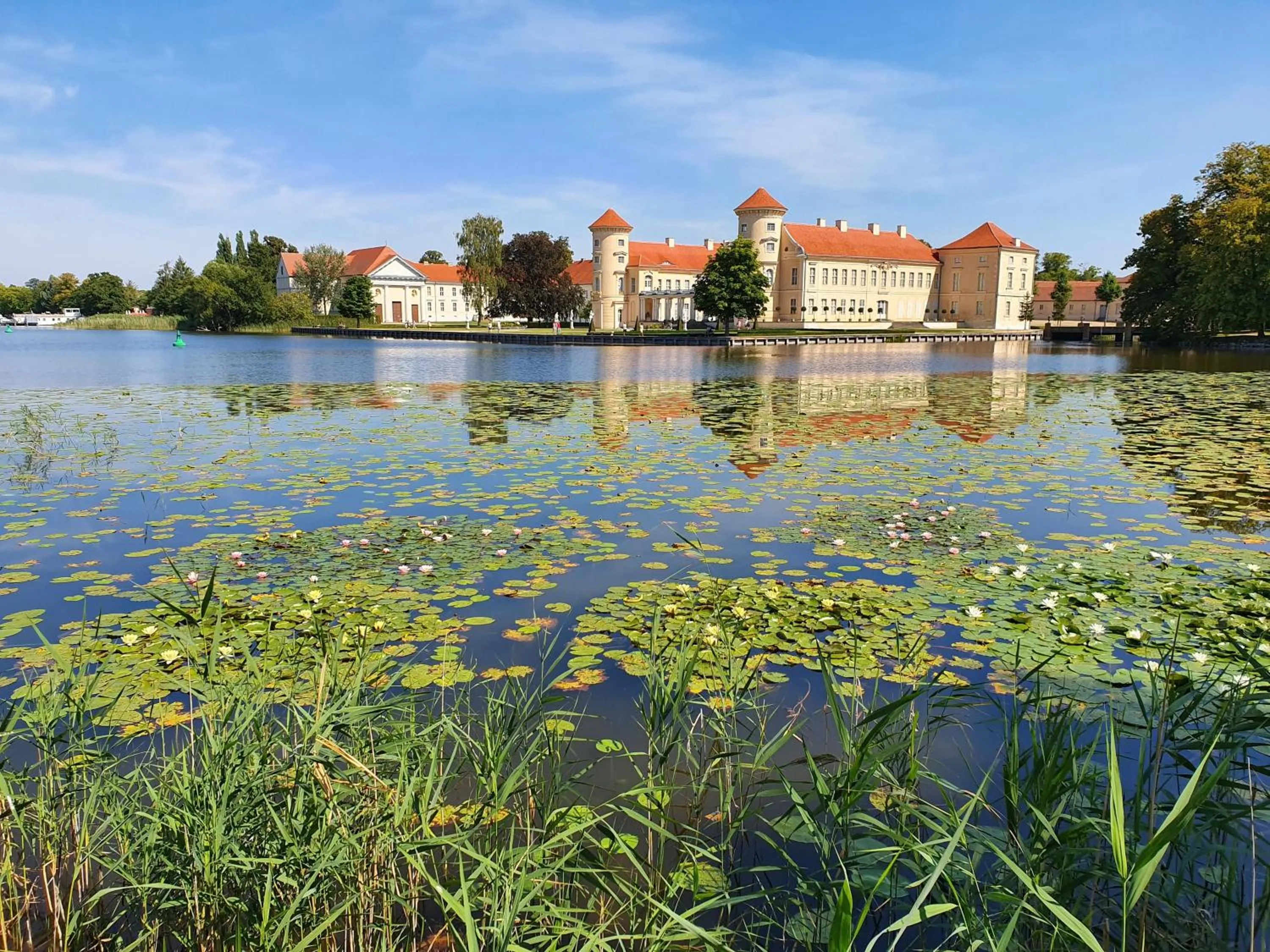 Property building in Schloss-und Seeblick Apartment