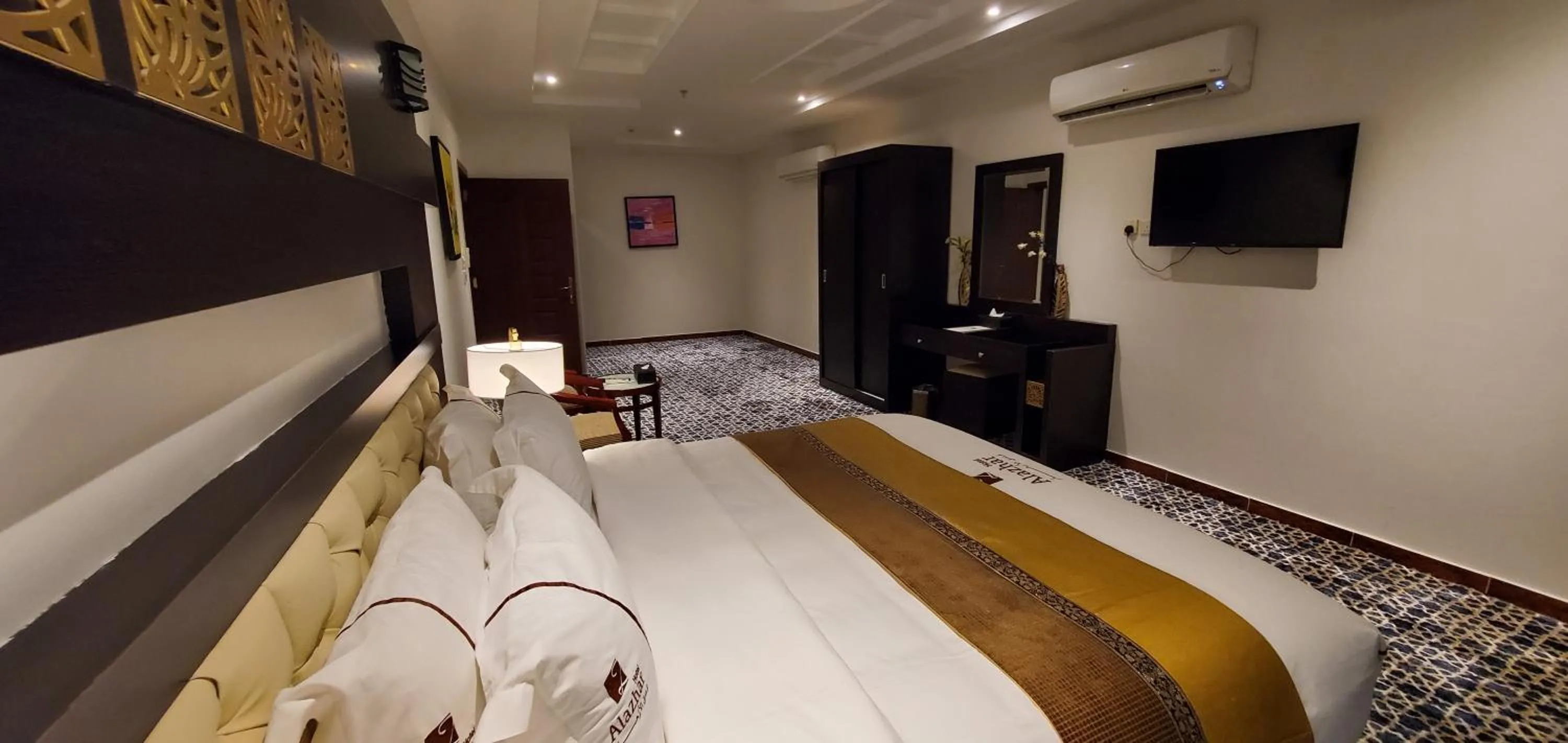 Bed in Alazhar Palace Hotel