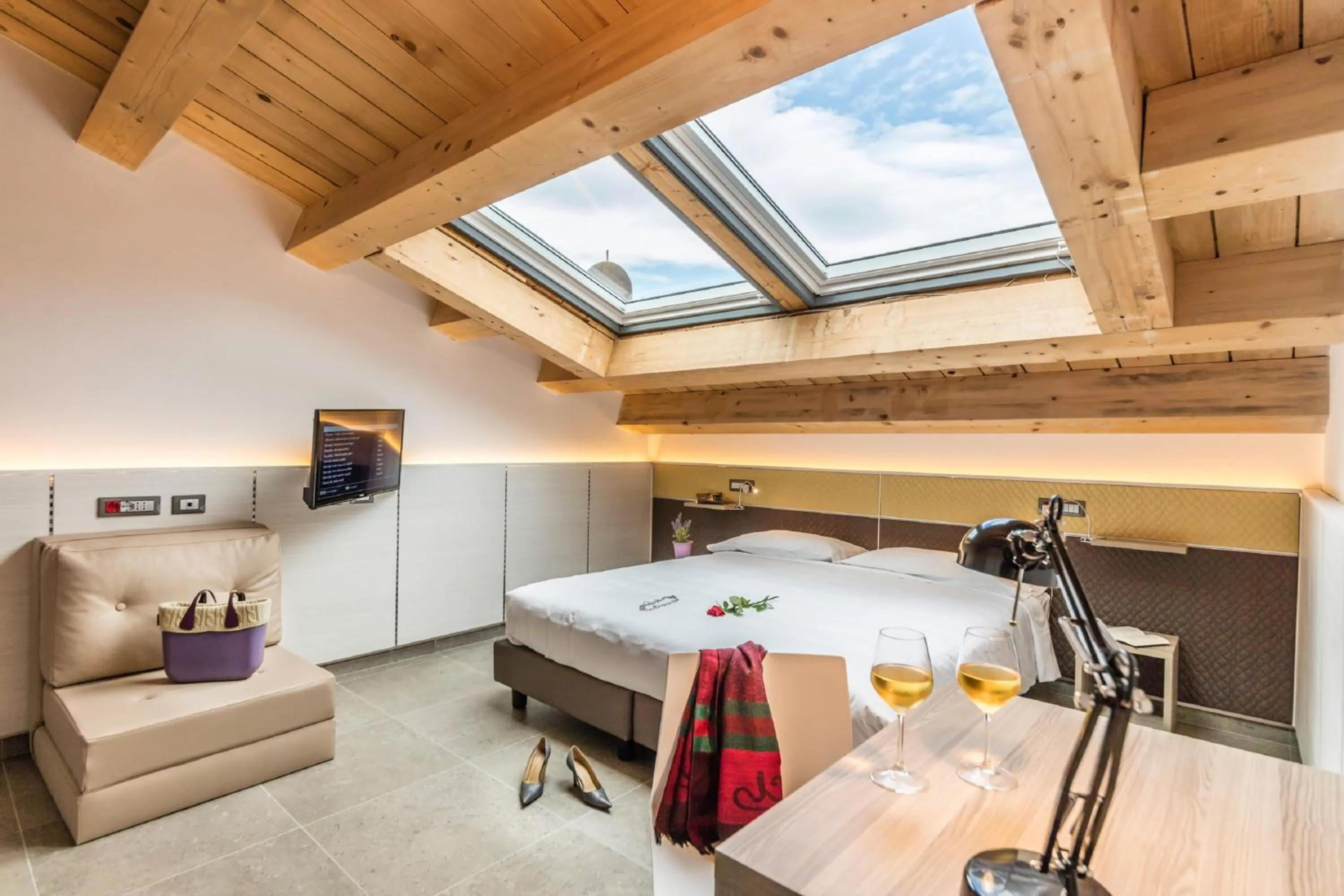 Photo of the whole room in Camplus Palermo Normanni - Casa per ferie