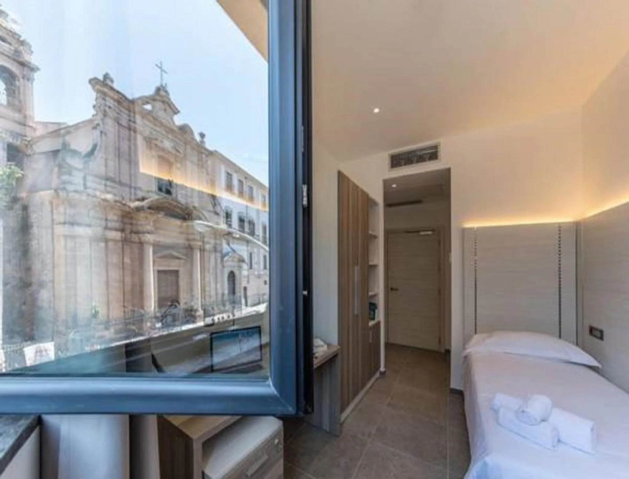 City view, Bed in Camplus Palermo Normanni - Casa per ferie