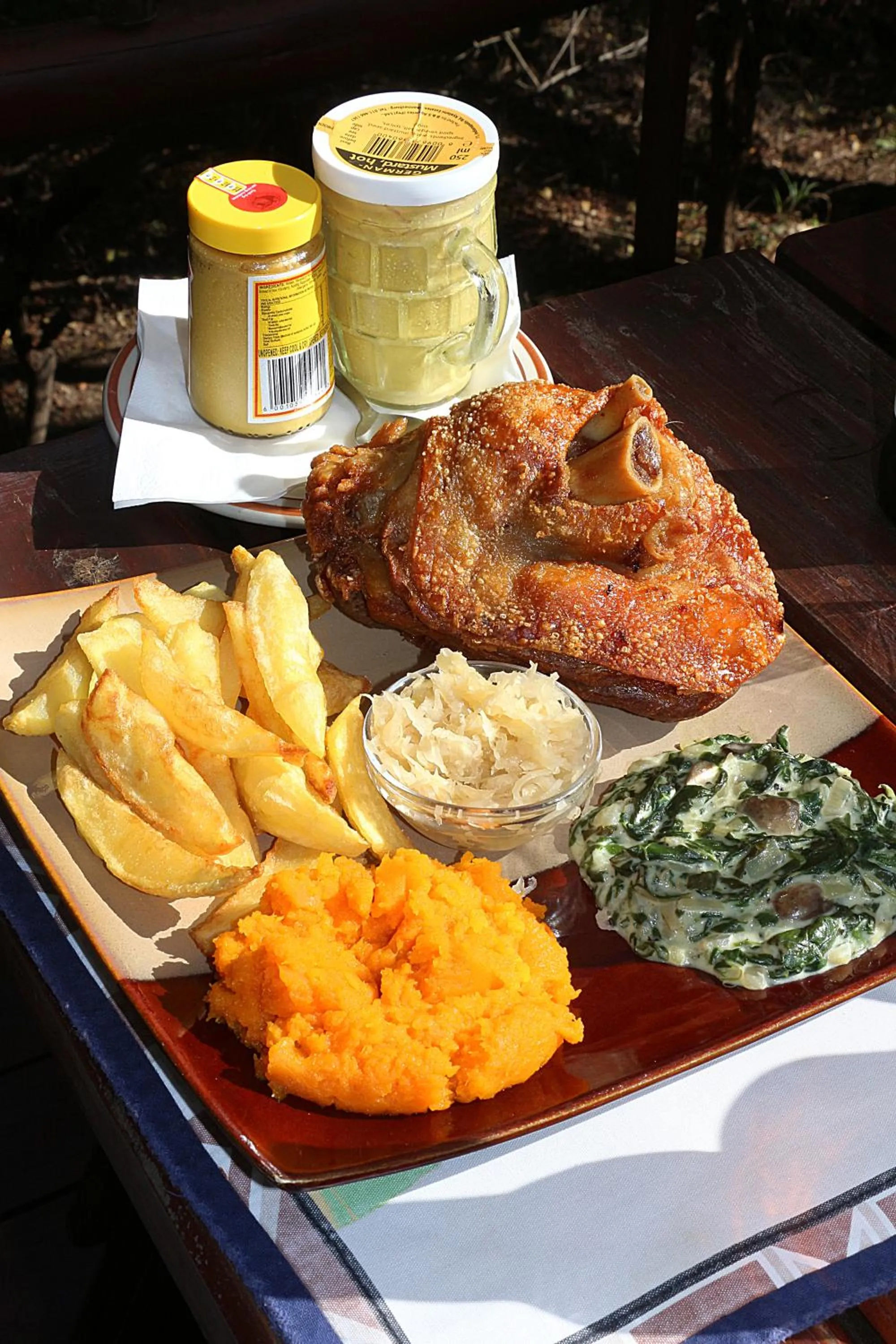 Restaurant/places to eat in Jabula Kruger Safari Lodge