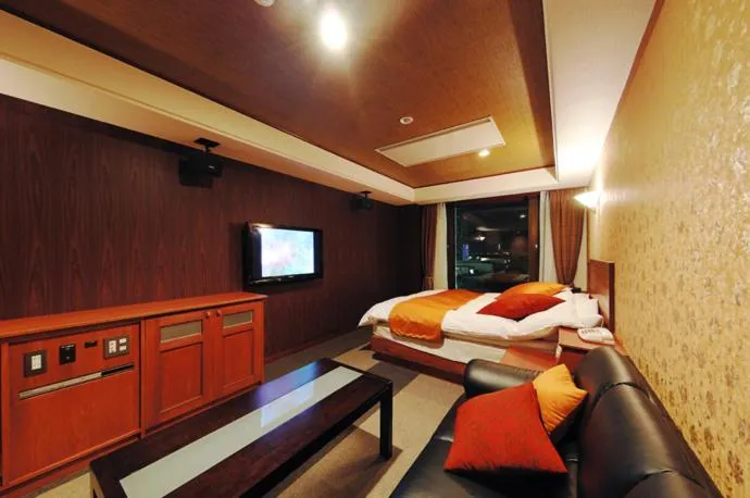 Bed in Hotel Water Gate Nagoya - Love Hotel for couple -