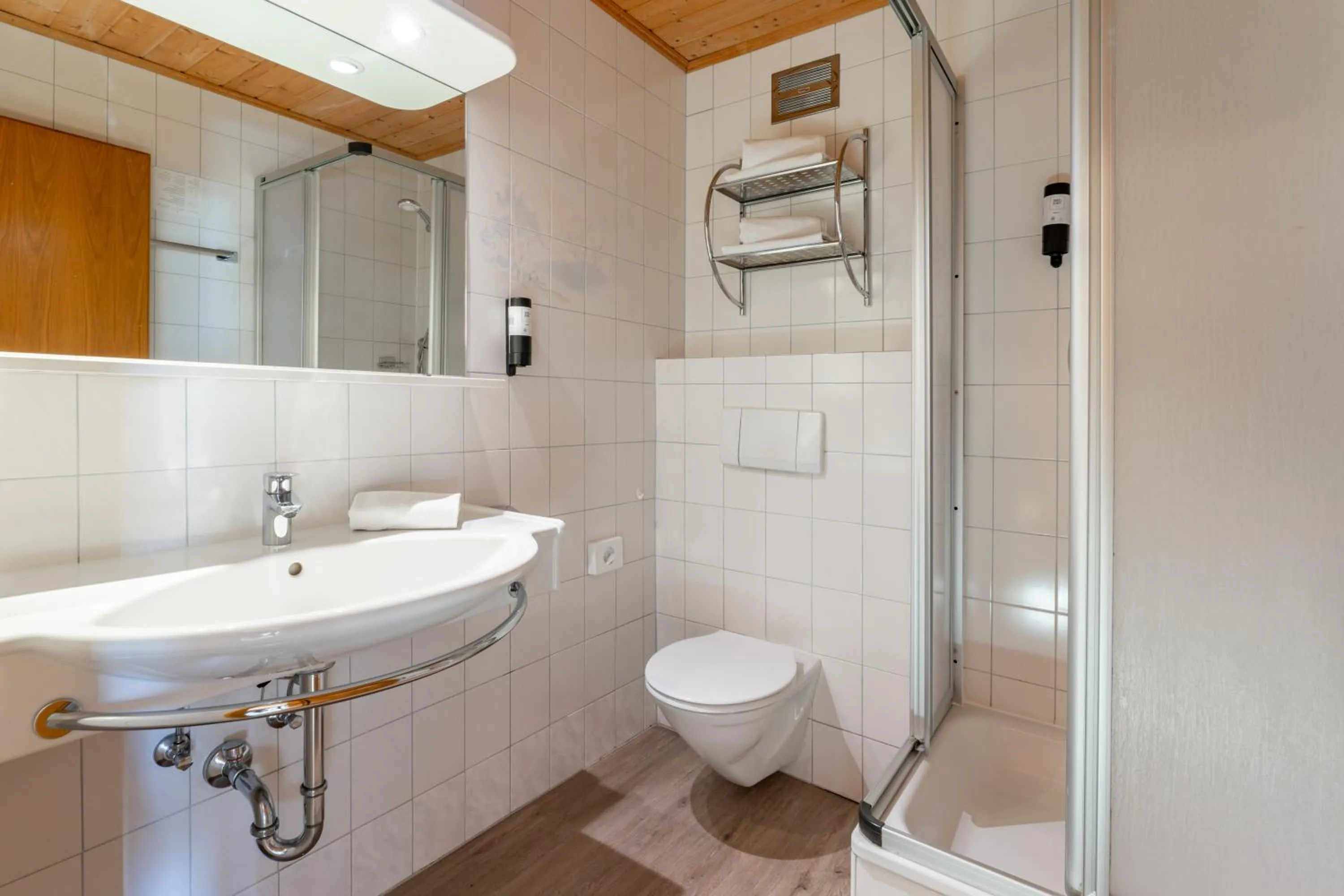 Bathroom in Hotel Gasthof Post