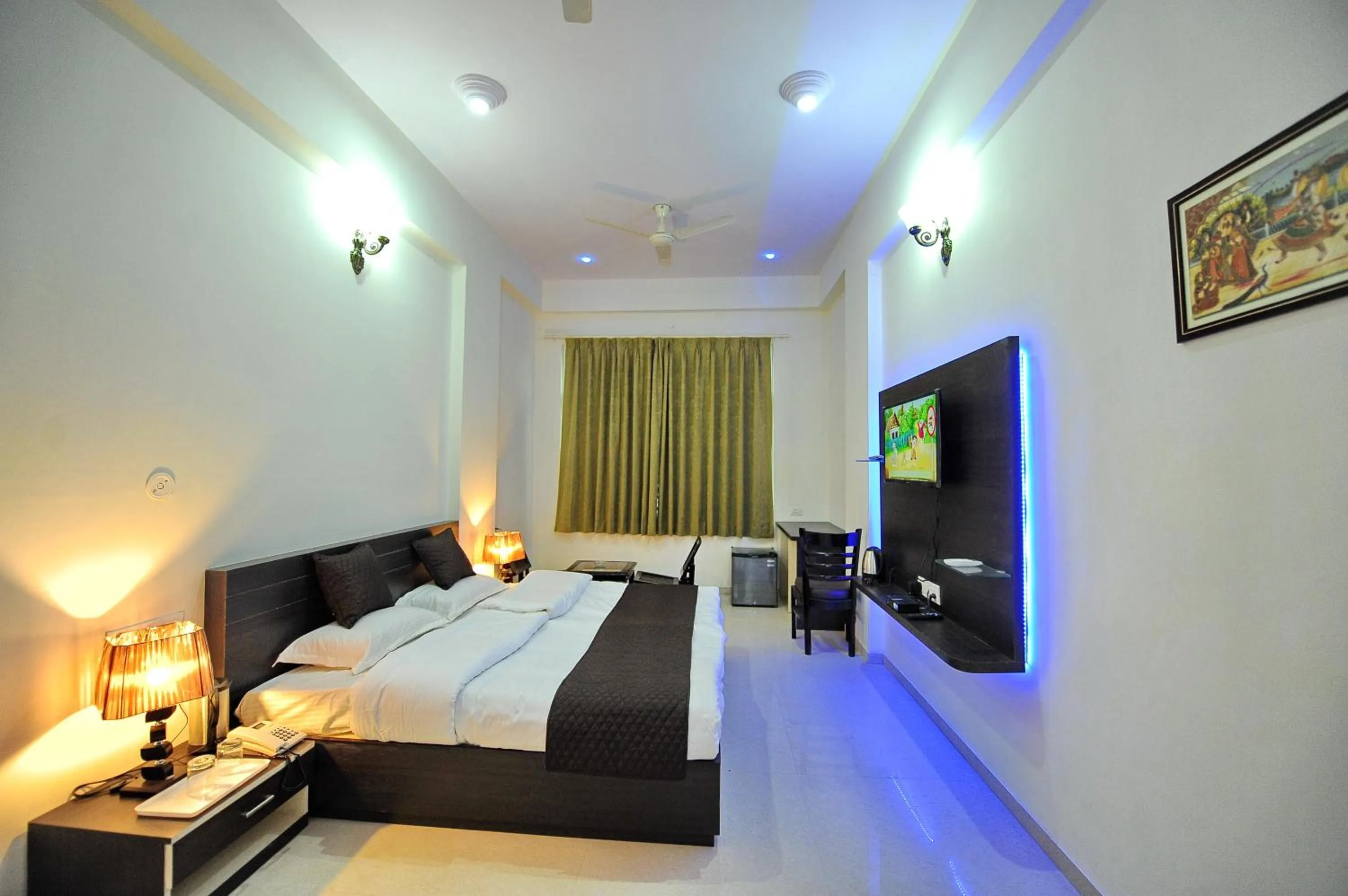 Bedroom in Hotel Shivam