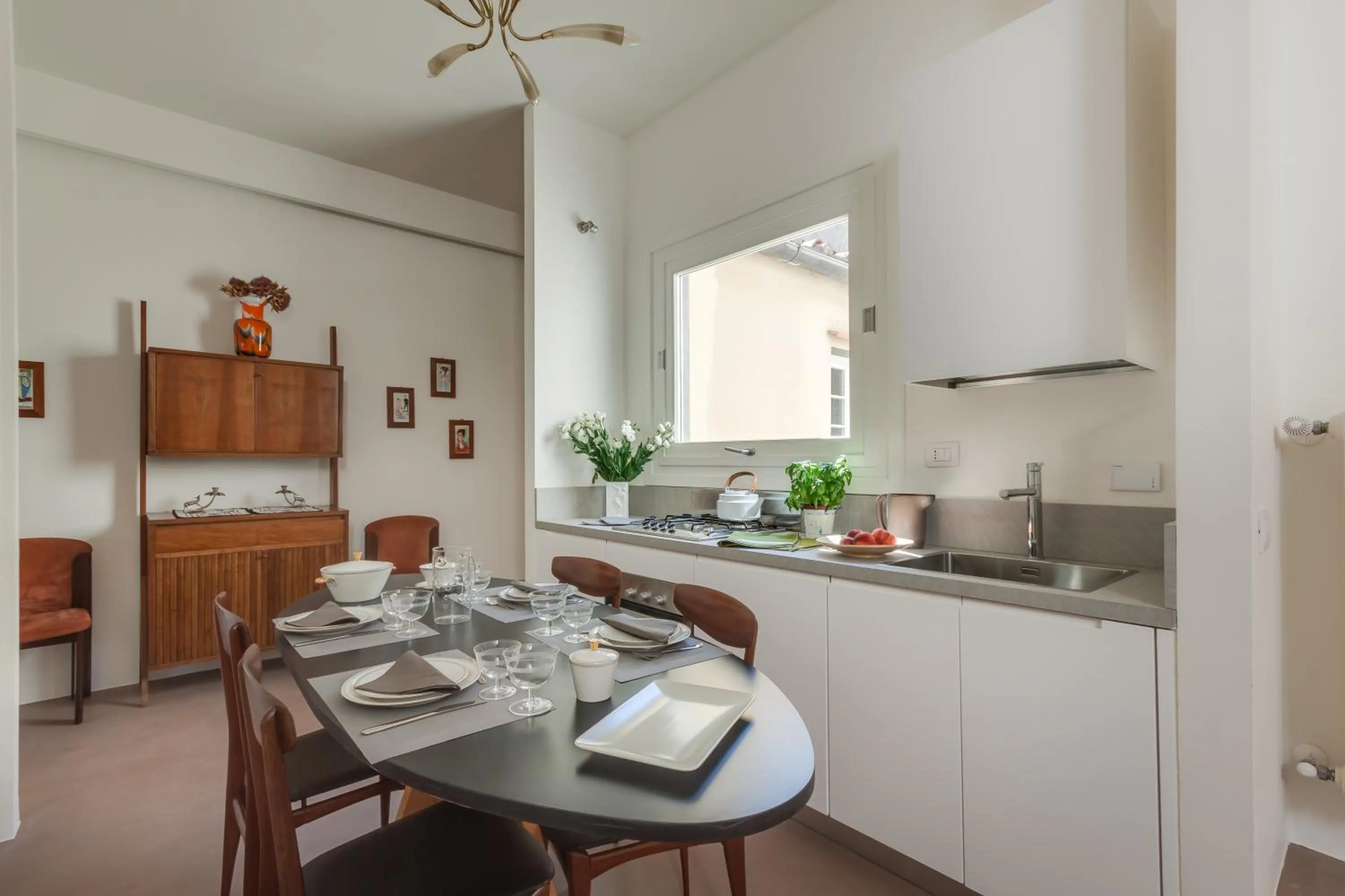 Kitchen or kitchenette in Apartments Florence - Santa Maria Balcony