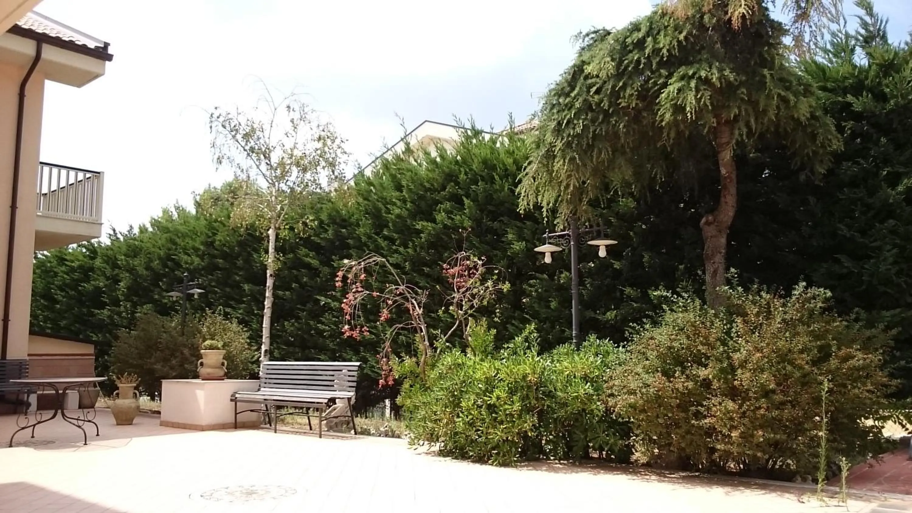 Hotel Holiday House