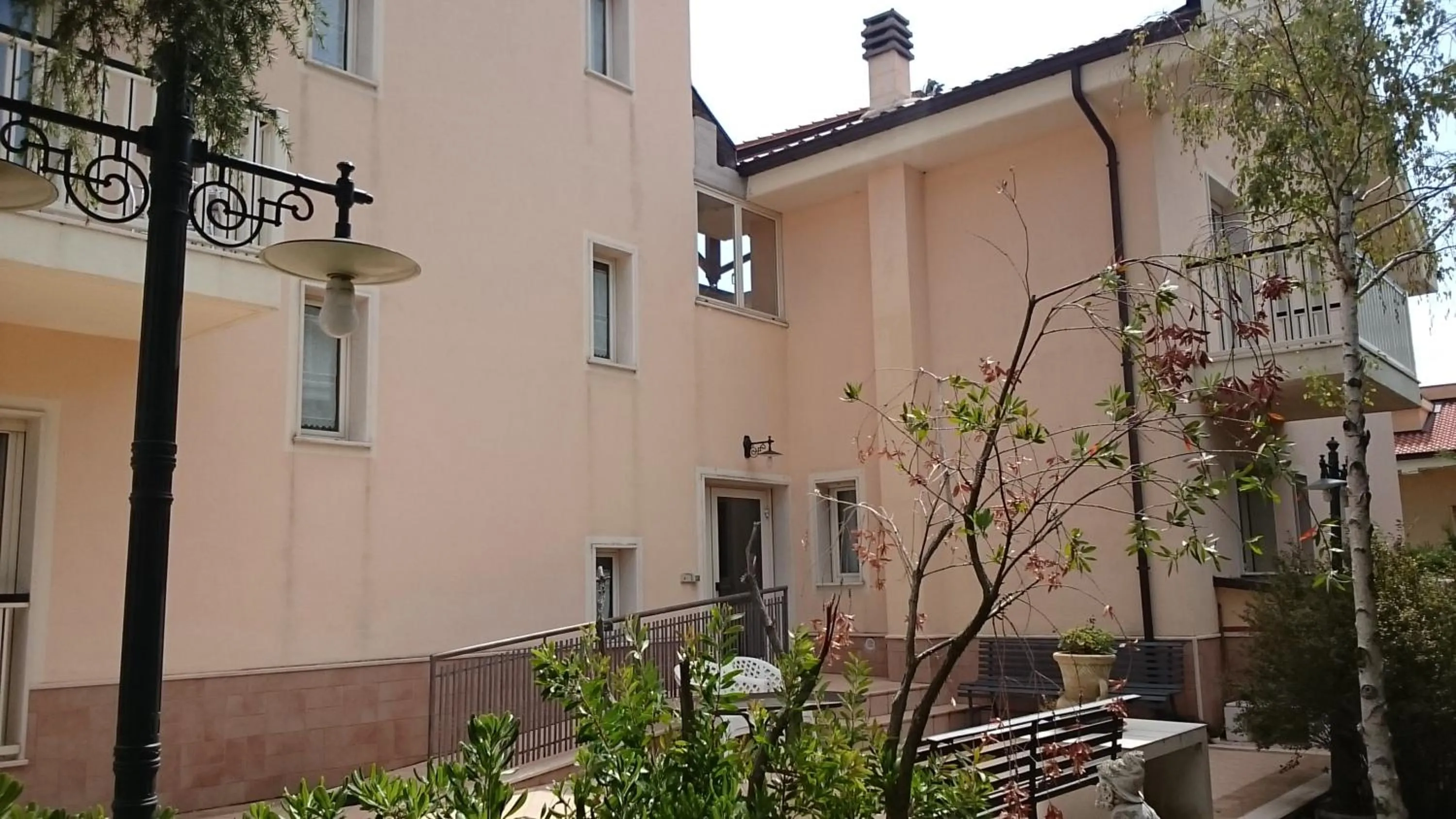 Hotel Holiday House