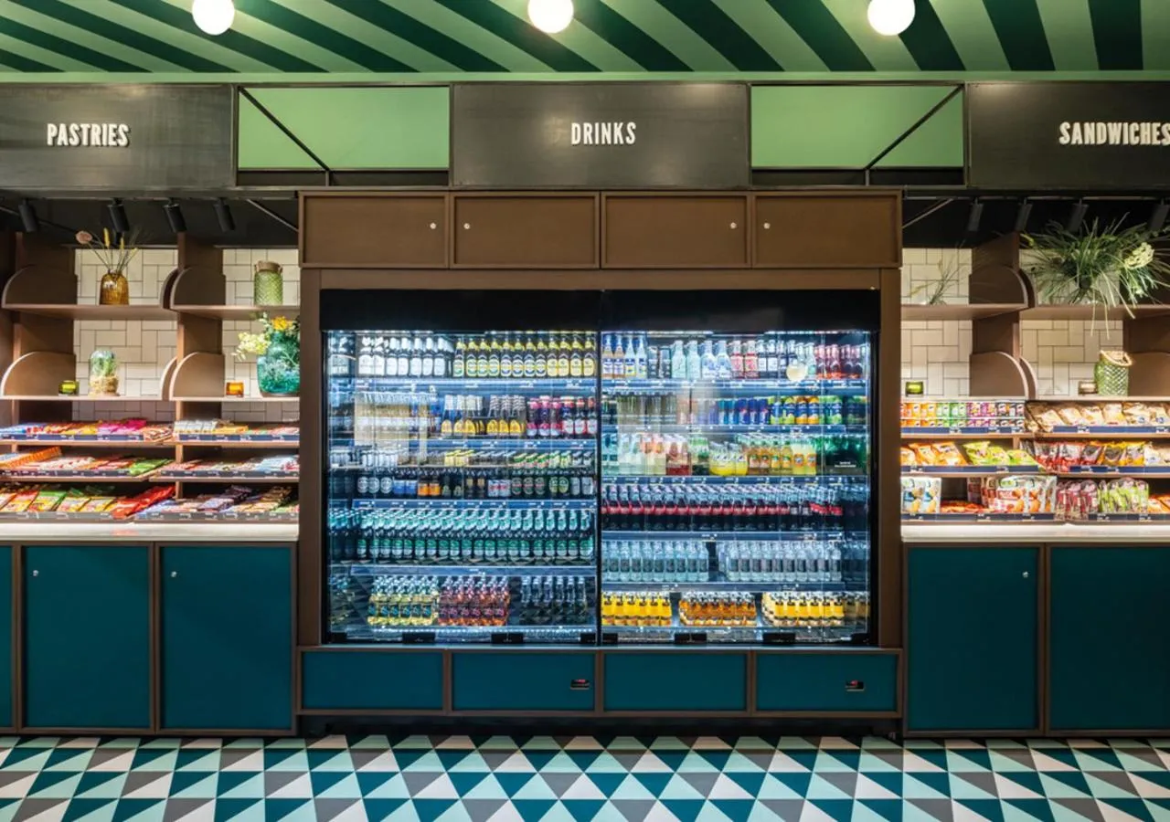 Casino 2000 - Adult Guests Only