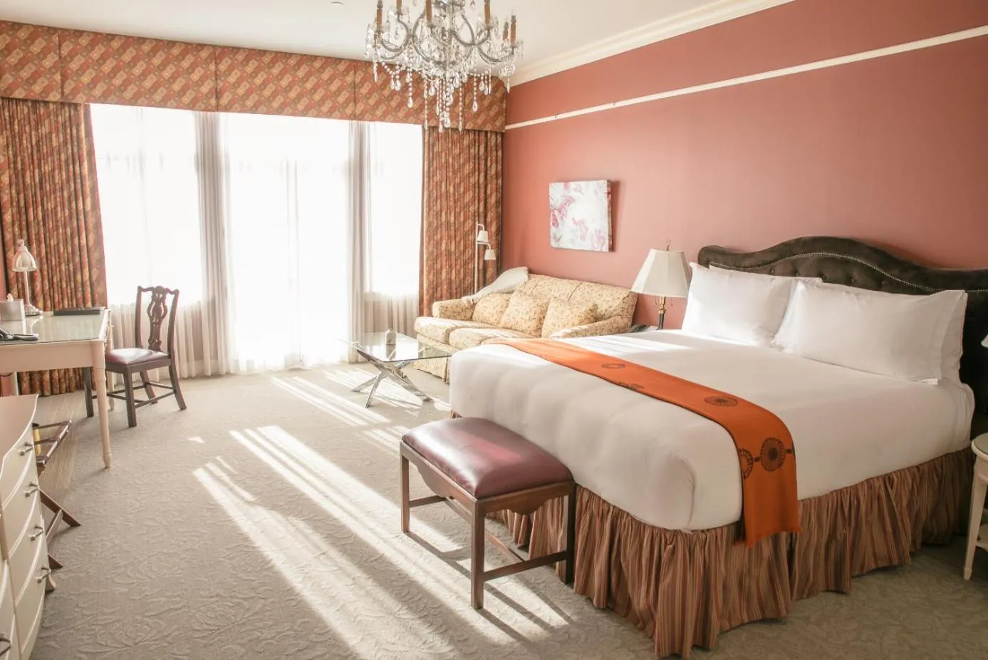 Bed in The Bruce Hotel