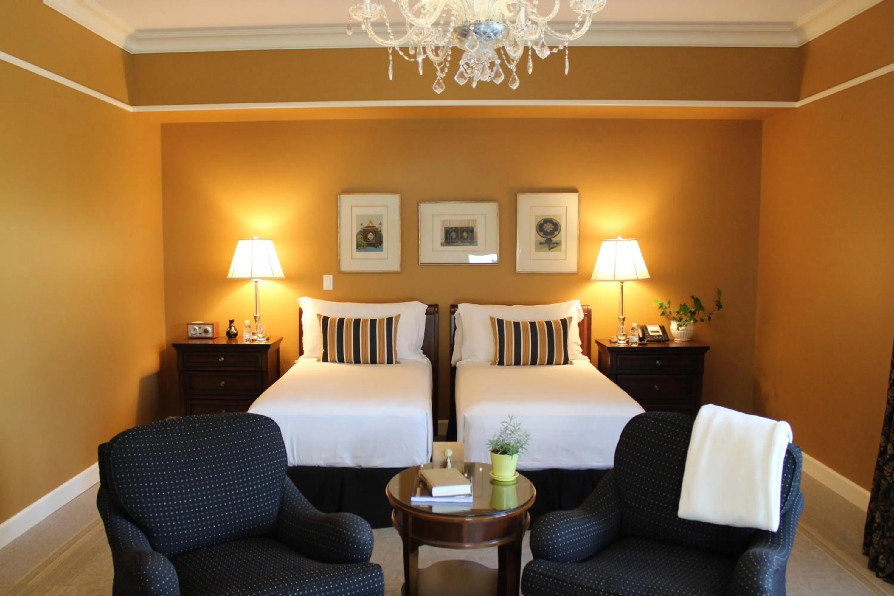 Bed in The Bruce Hotel