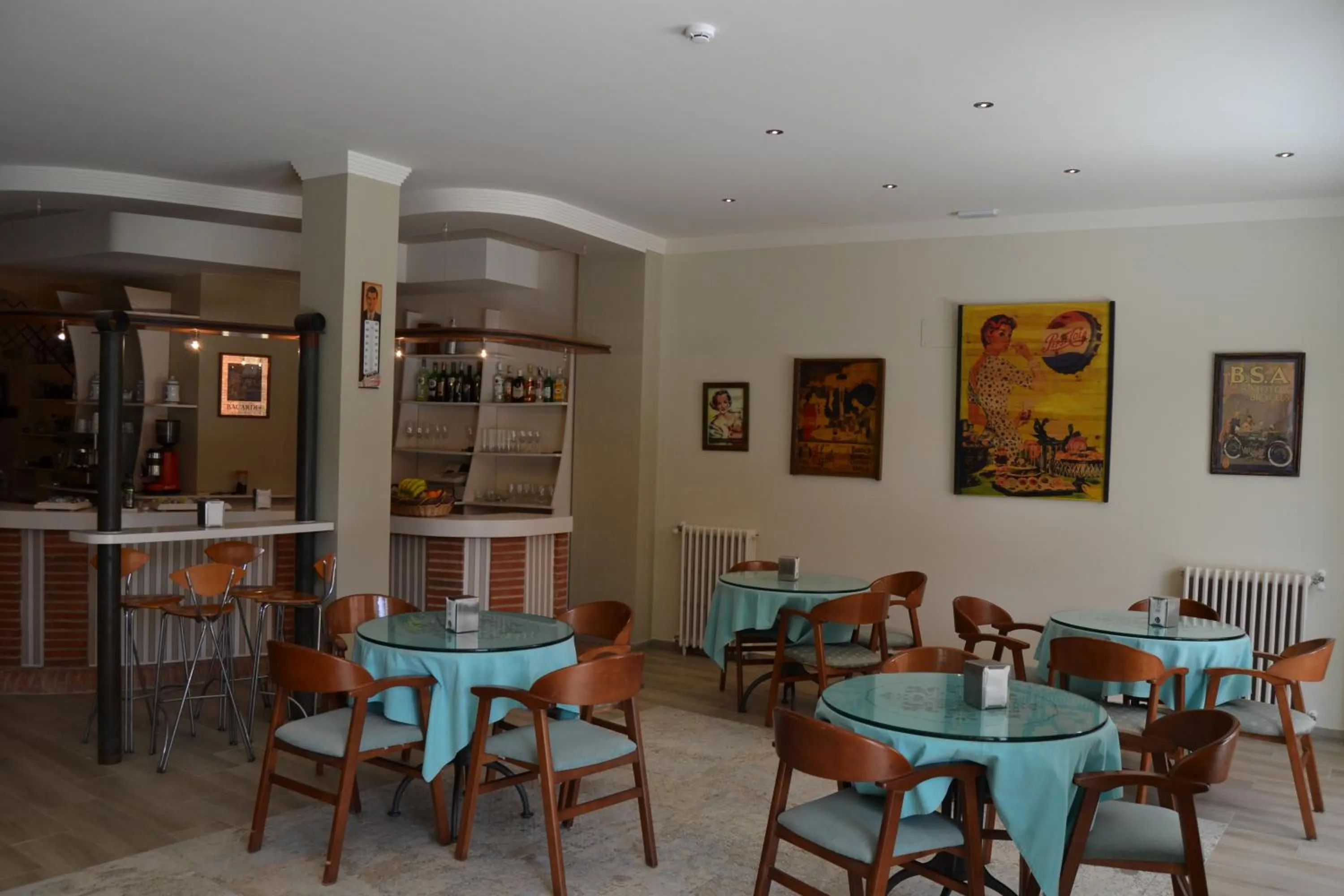 Lounge or bar in Hotel Villegas