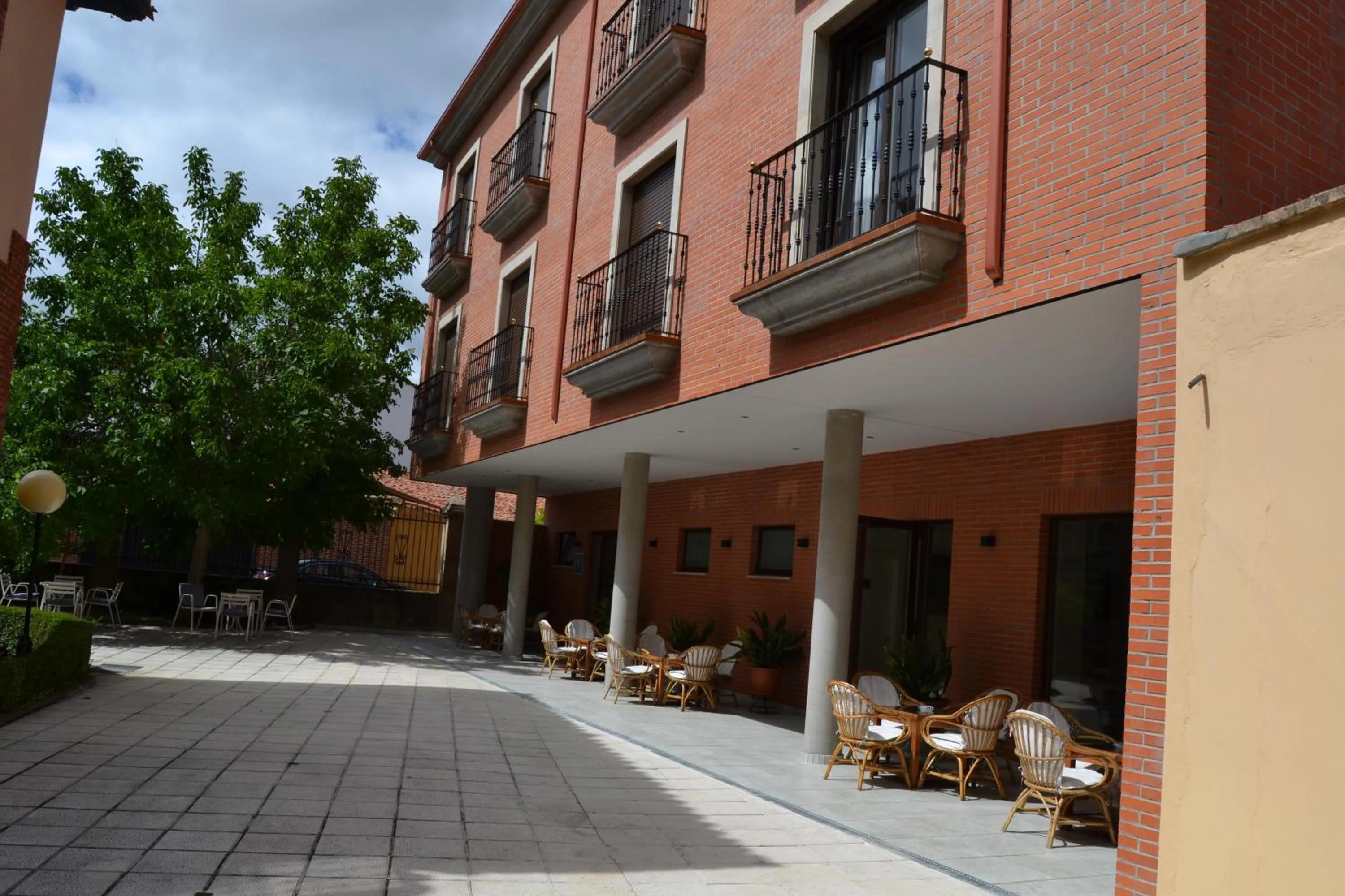 Facade/entrance in Hotel Villegas