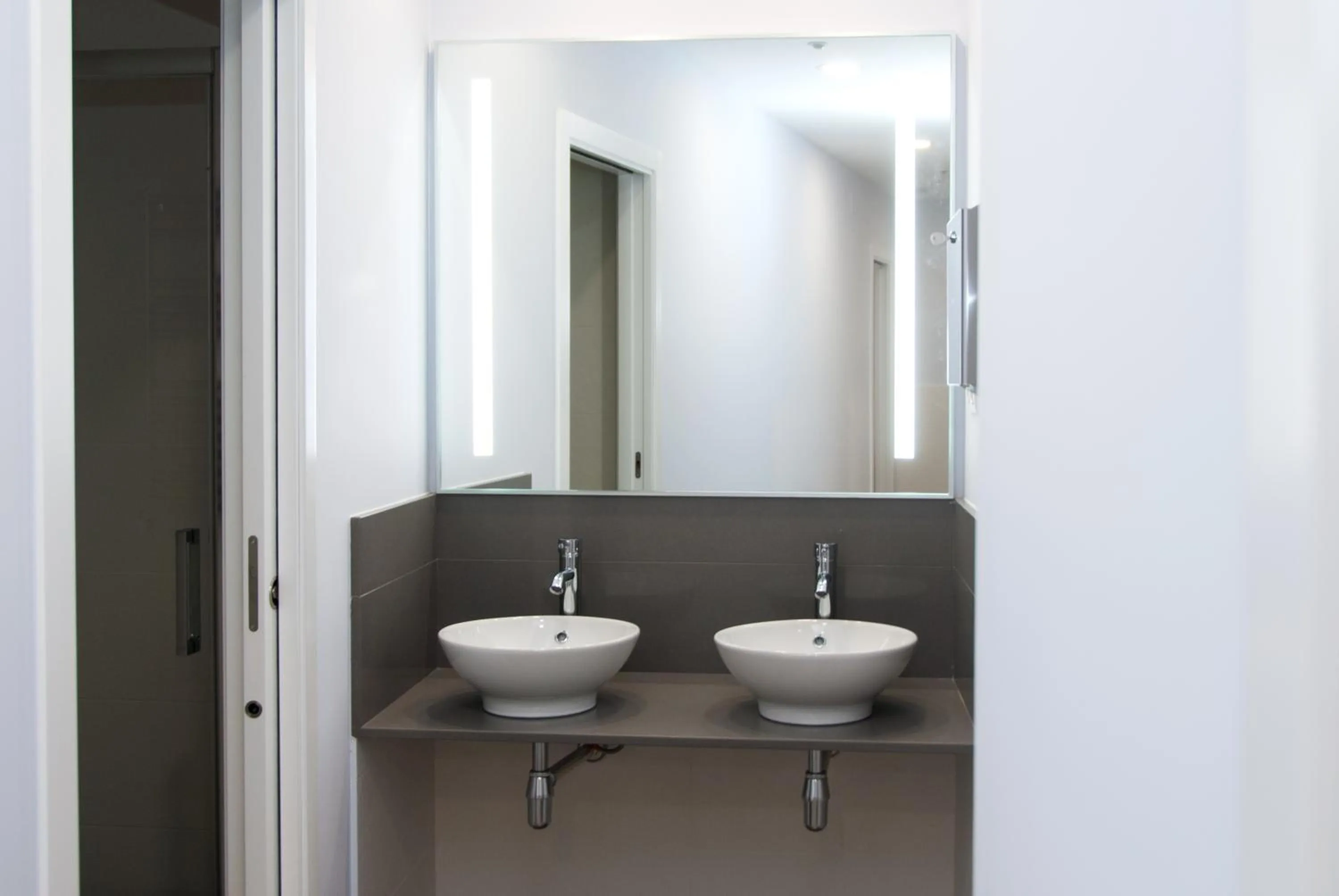 Bathroom in Albergue Linares