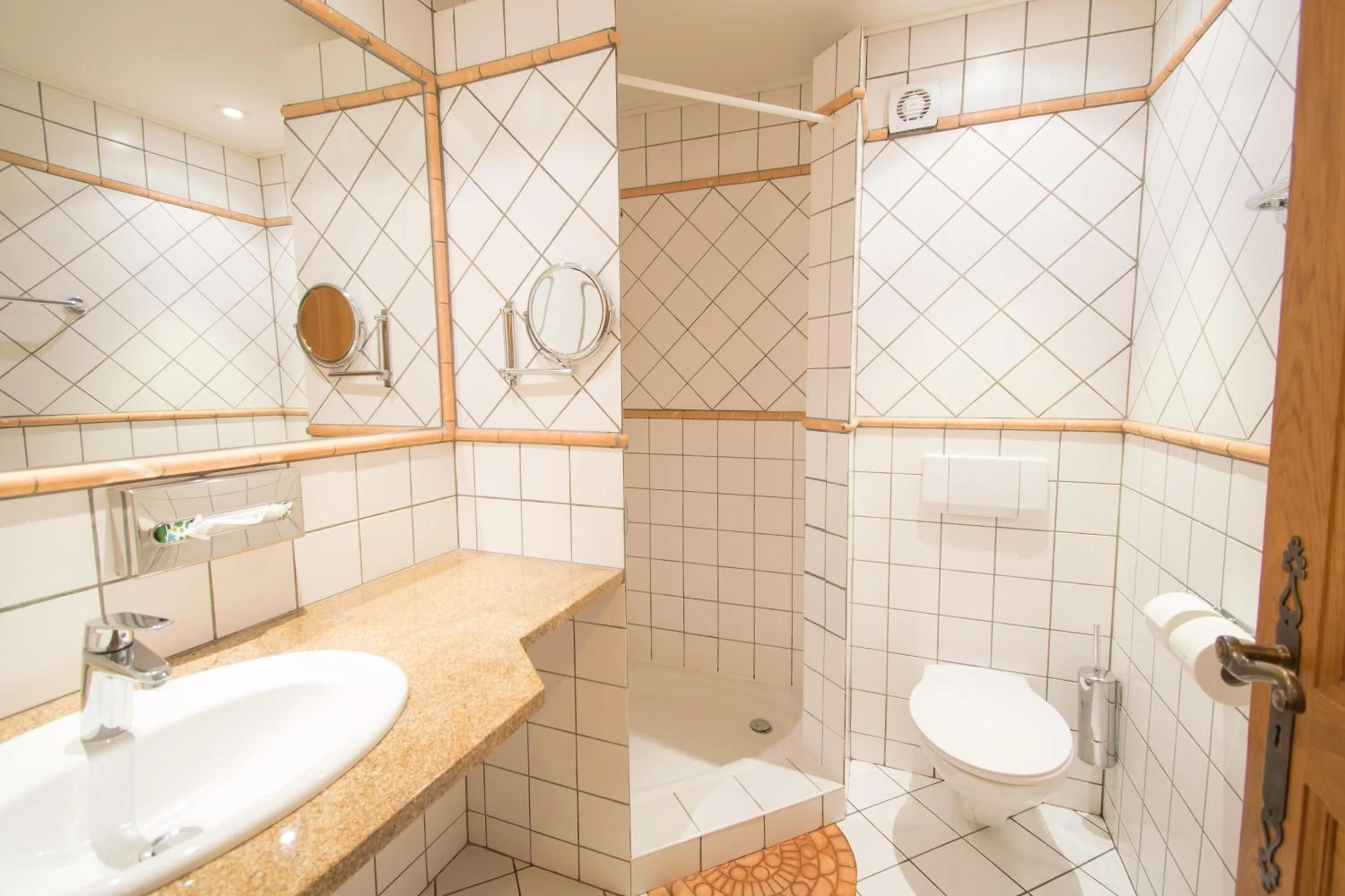 Shower in Aux Tanneries de Wiltz