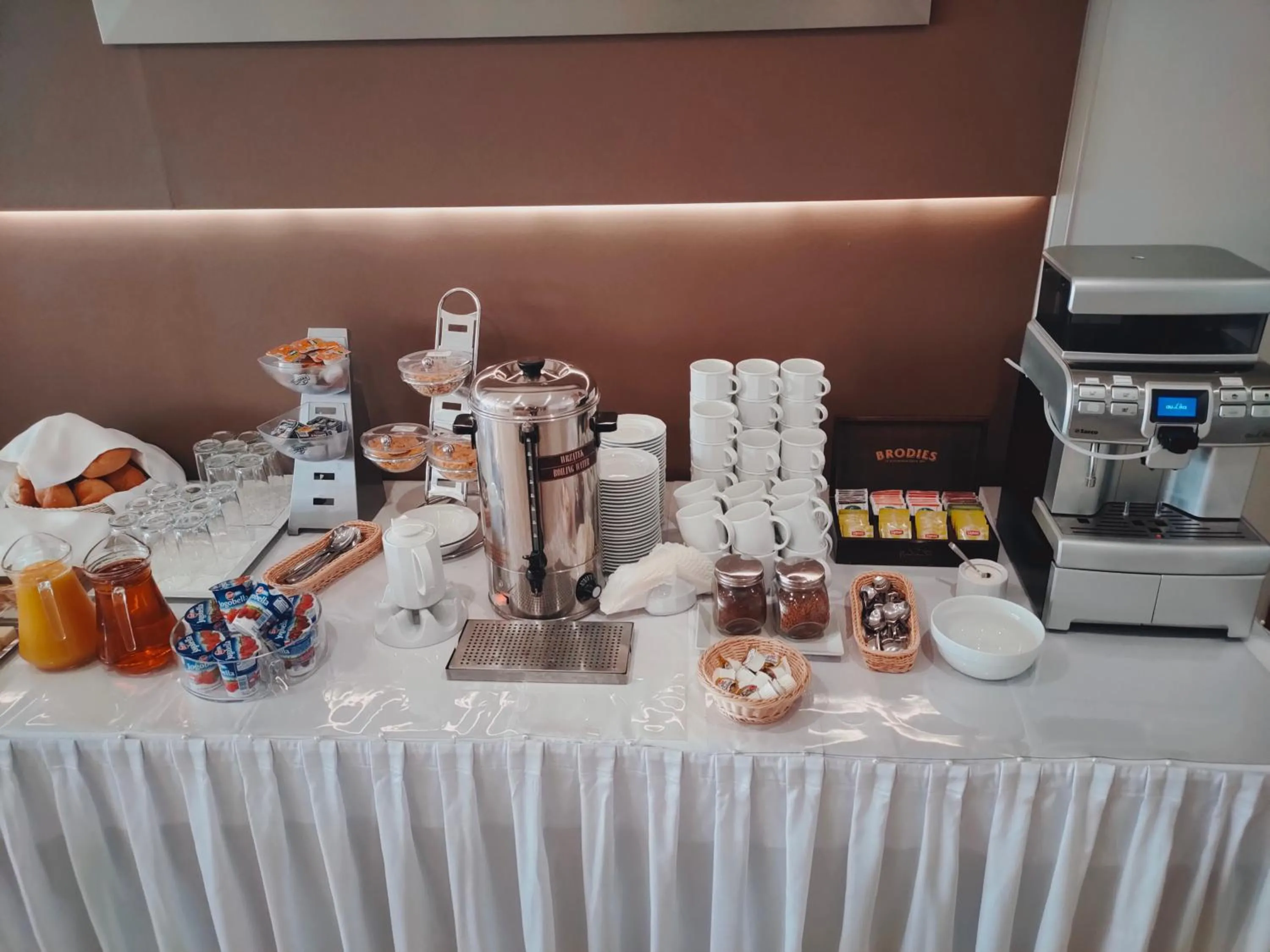 Breakfast in Hotel Restauracja Leliwa