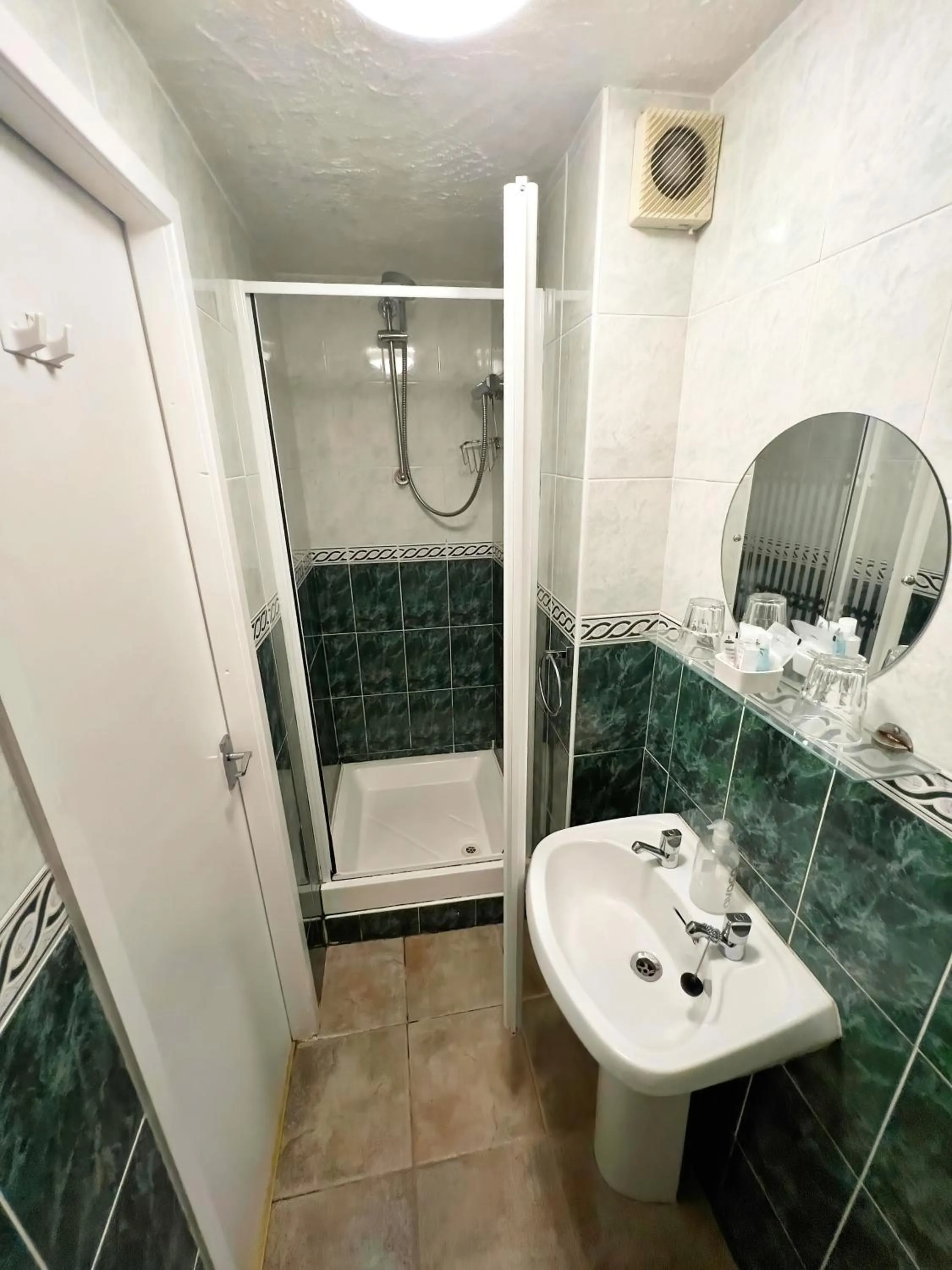 Bathroom in Bella Vista Lodge