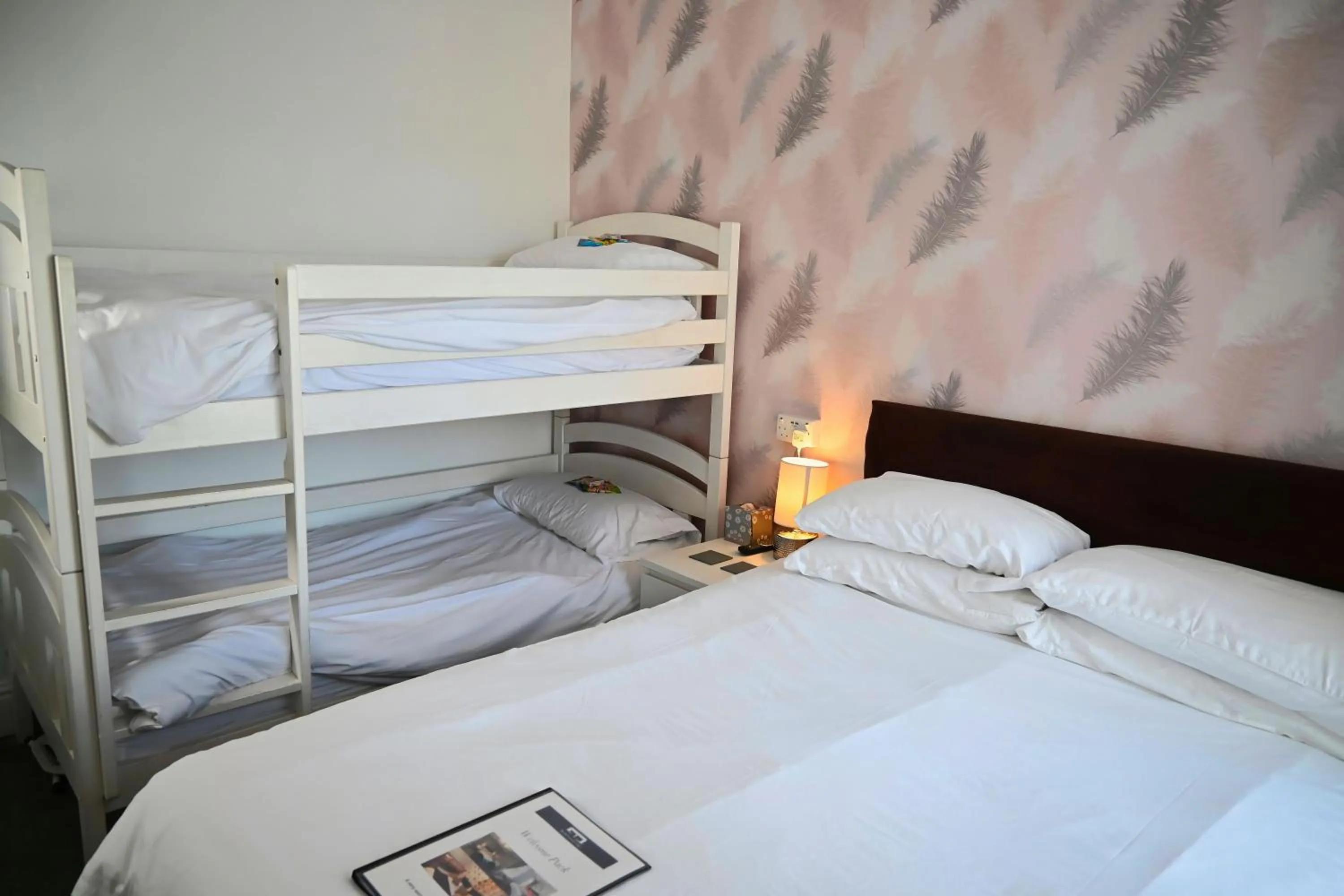 Bedroom, Bed in Bella Vista Lodge