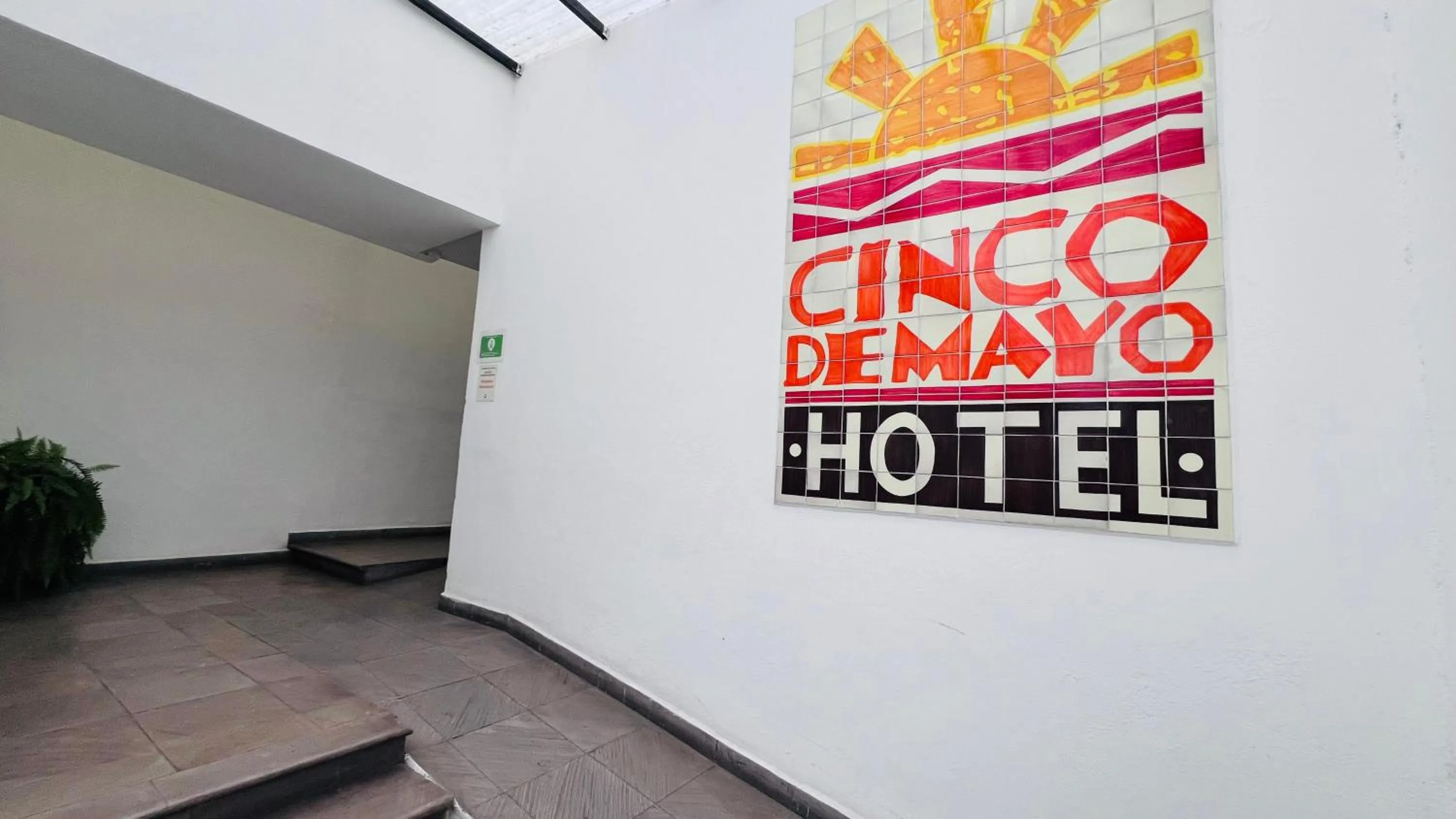 Cinco de Mayo Hotel