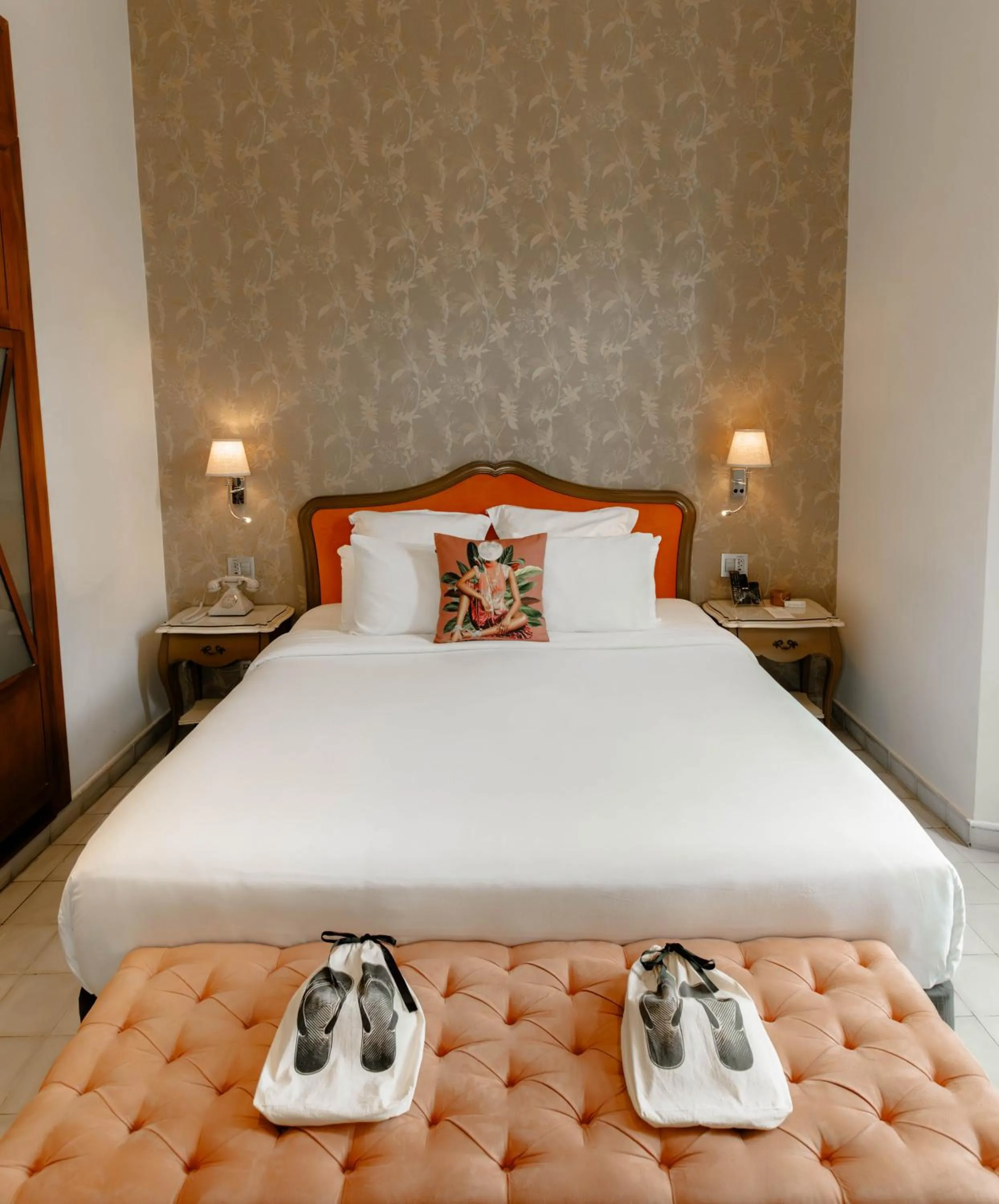 Bed in La Concordia - Boutique Hotel
