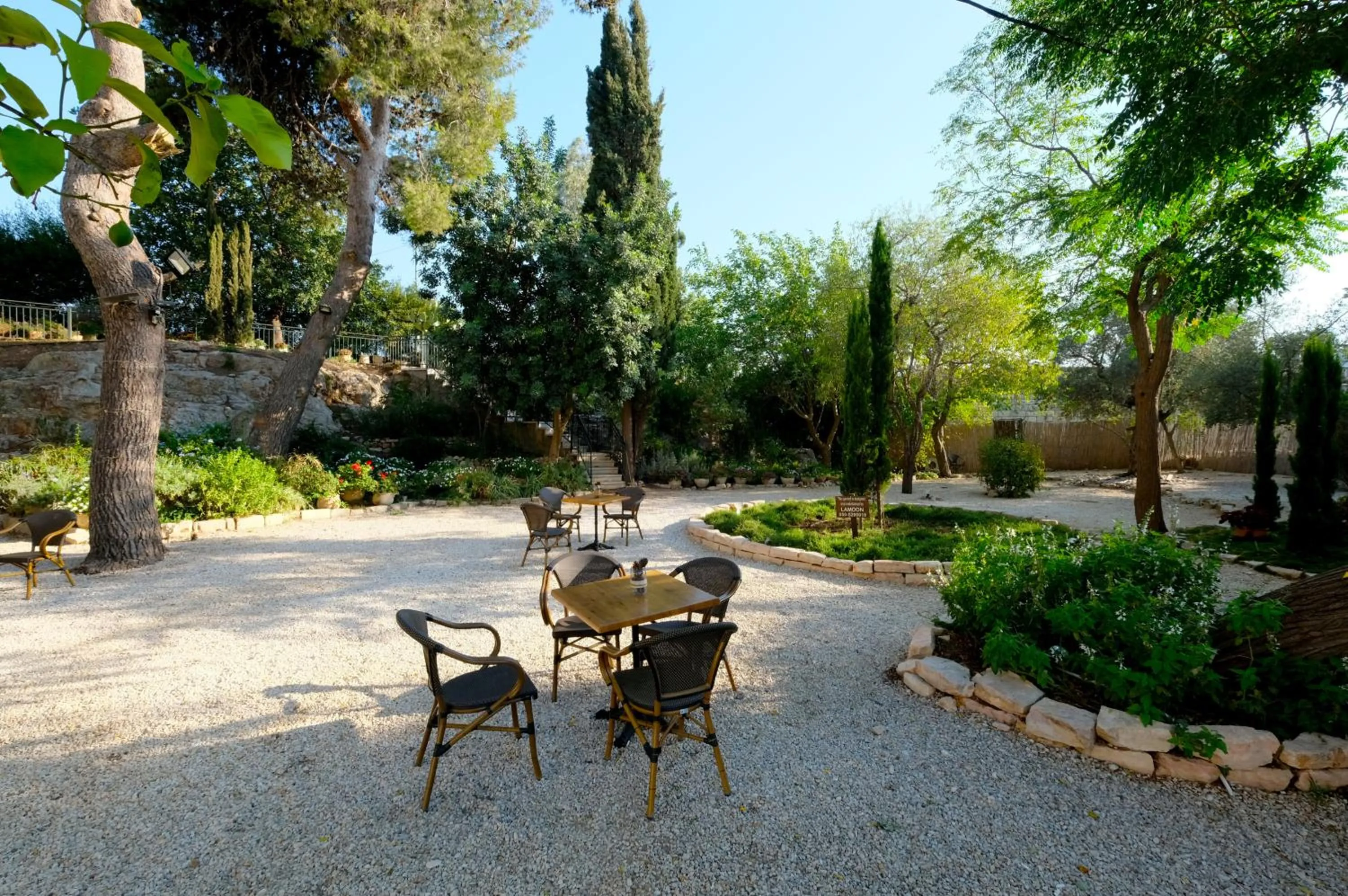 Garden in Scots House Hotel