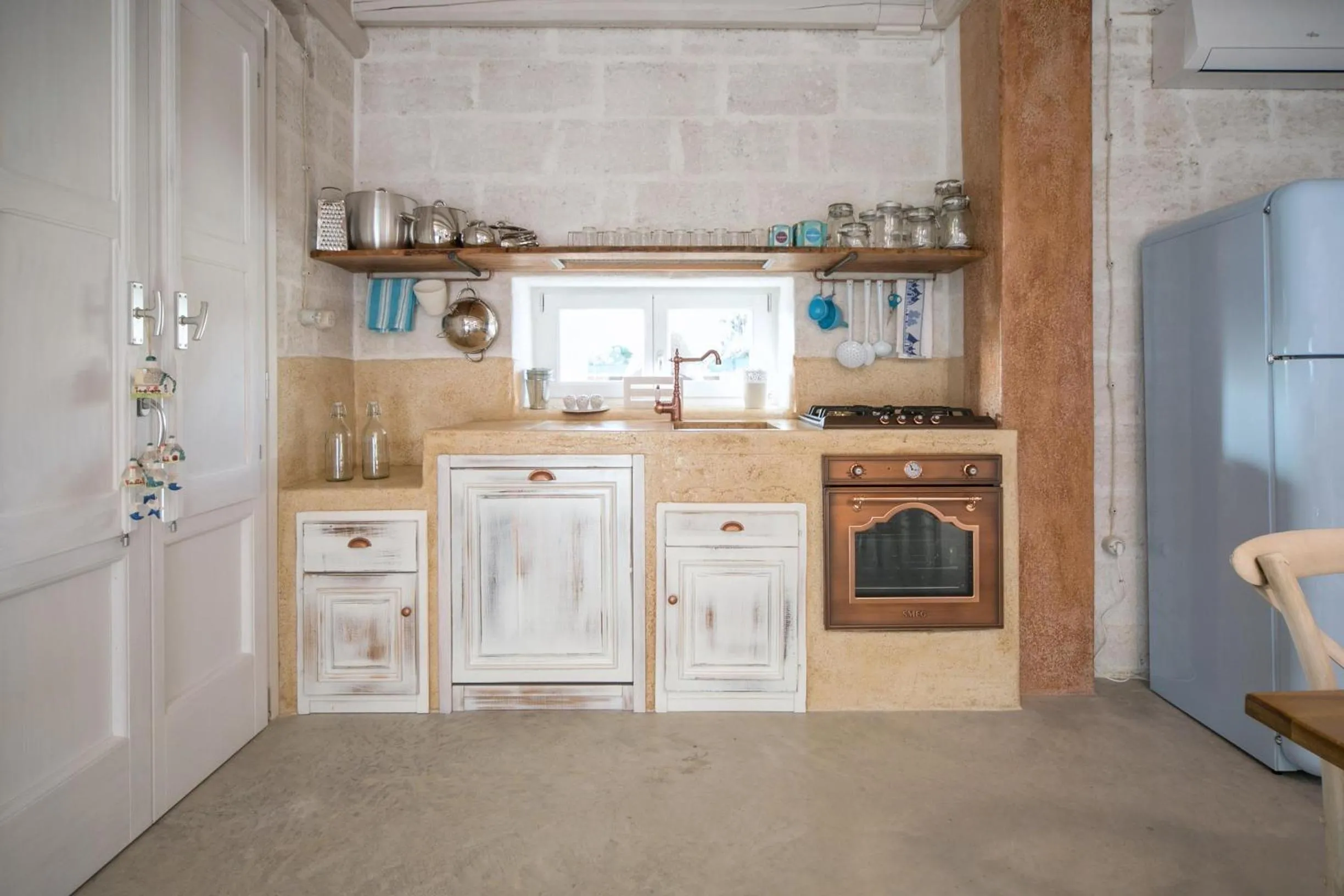 Kitchen or kitchenette in Villa Trullo Indipendente