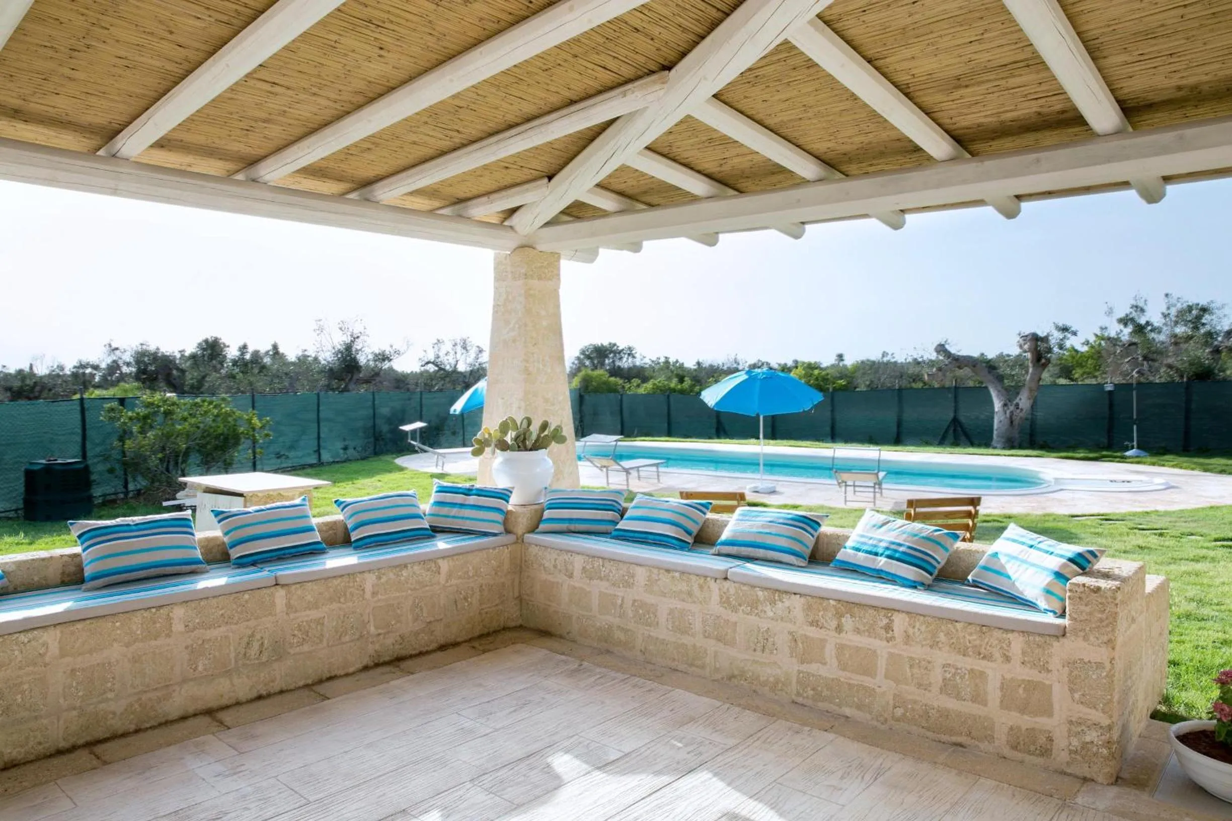 Balcony/Terrace in Villa Trullo Indipendente