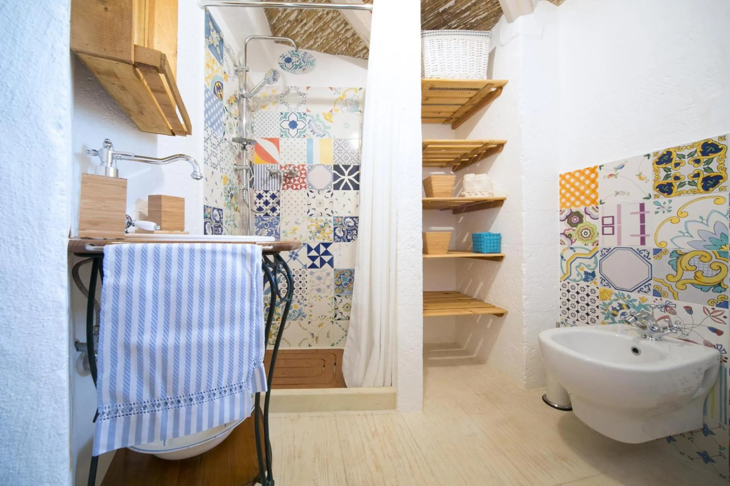 Shower in Villa Trullo Indipendente