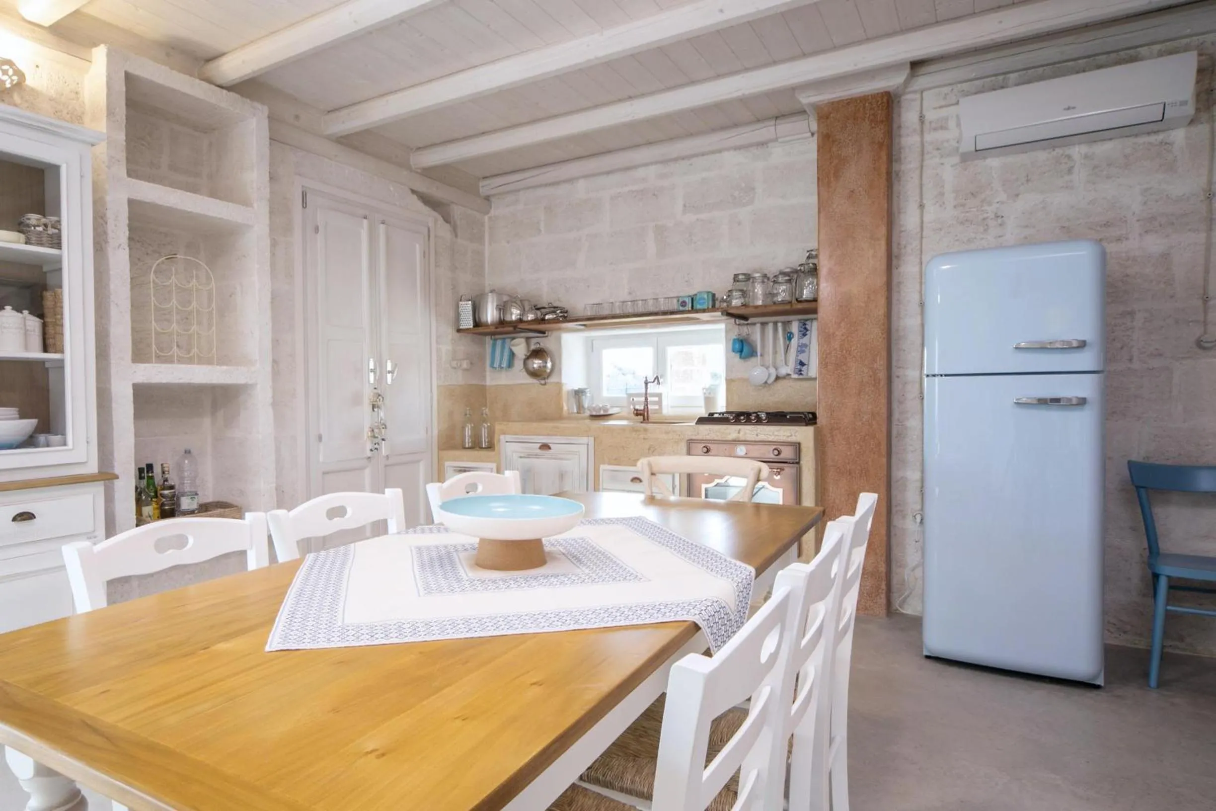 Kitchen or kitchenette in Villa Trullo Indipendente