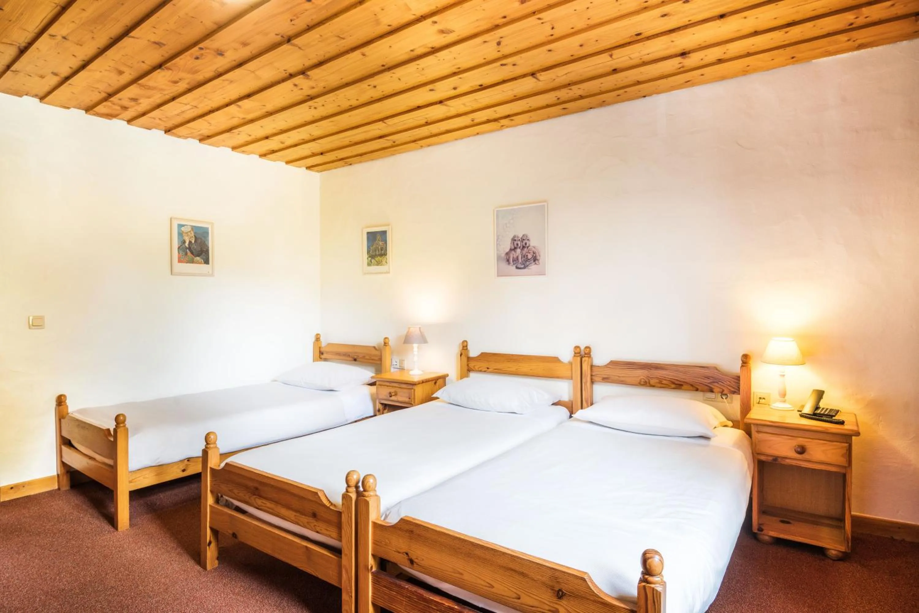 Photo of the whole room, Bed in Domaine du Moulin d'Asselborn