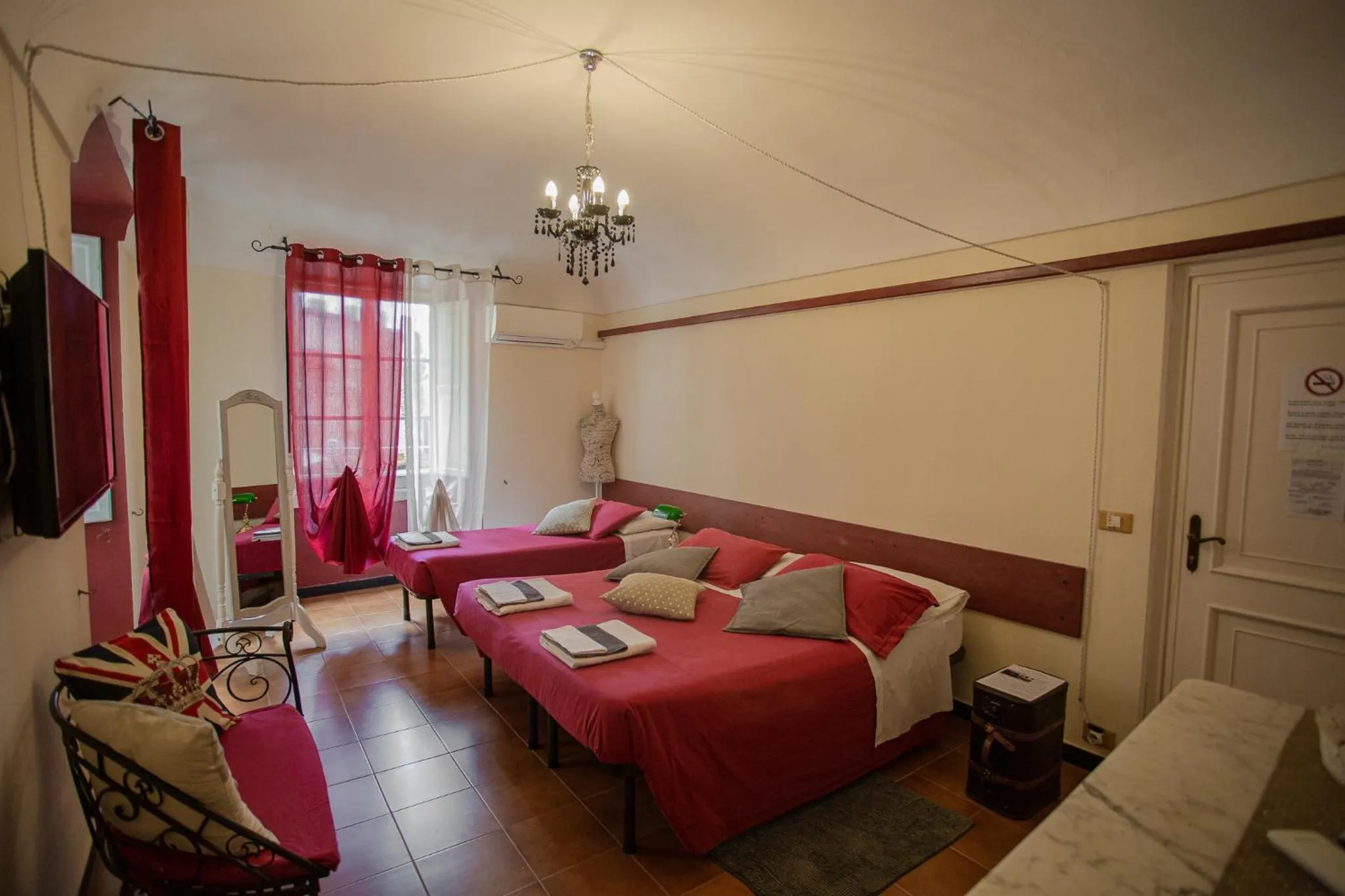 Photo of the whole room, Bed in Antico Pozzo Bed and Breakfast