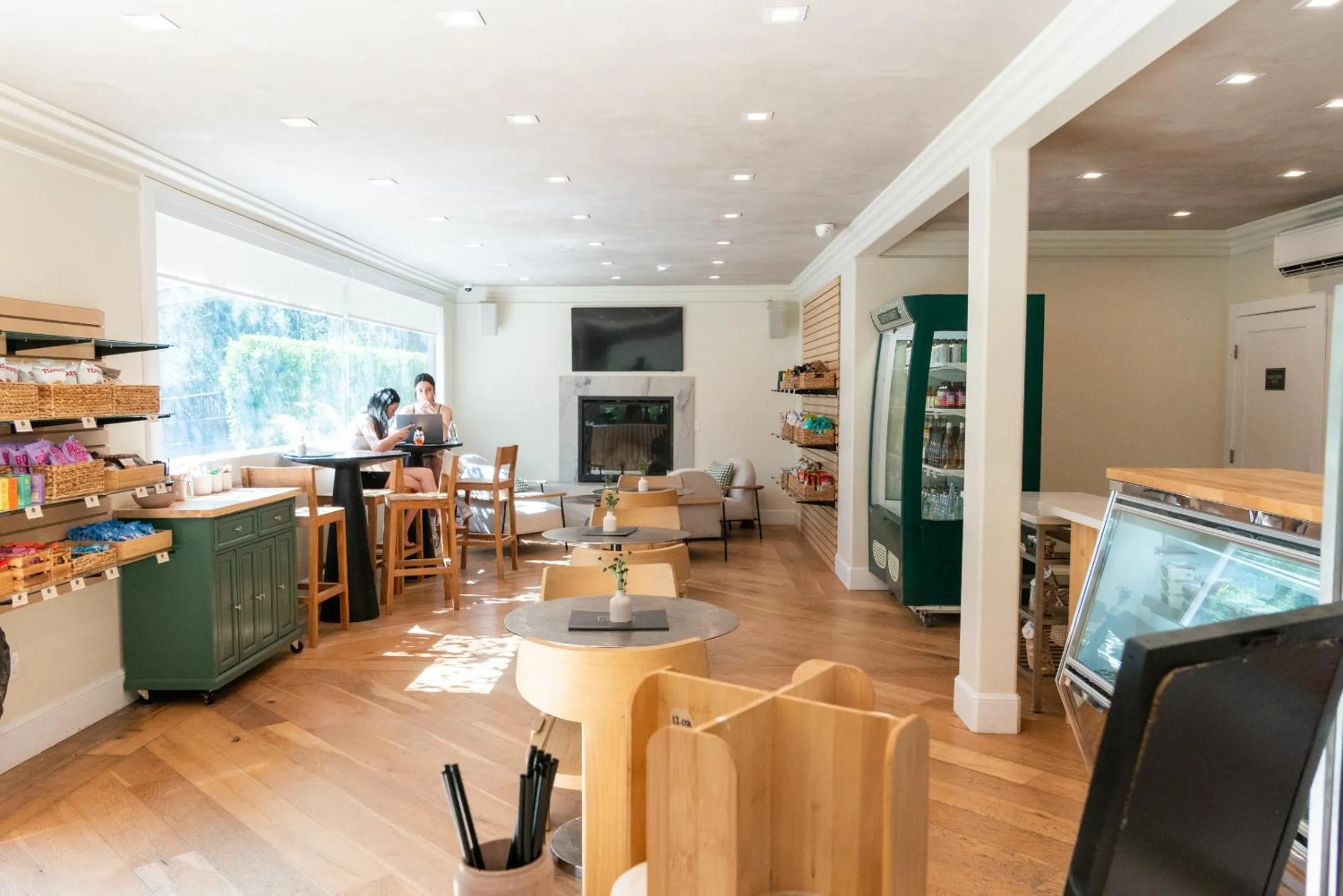 Coffee/tea facilities in Calamigos Guest Ranch and Beach Club