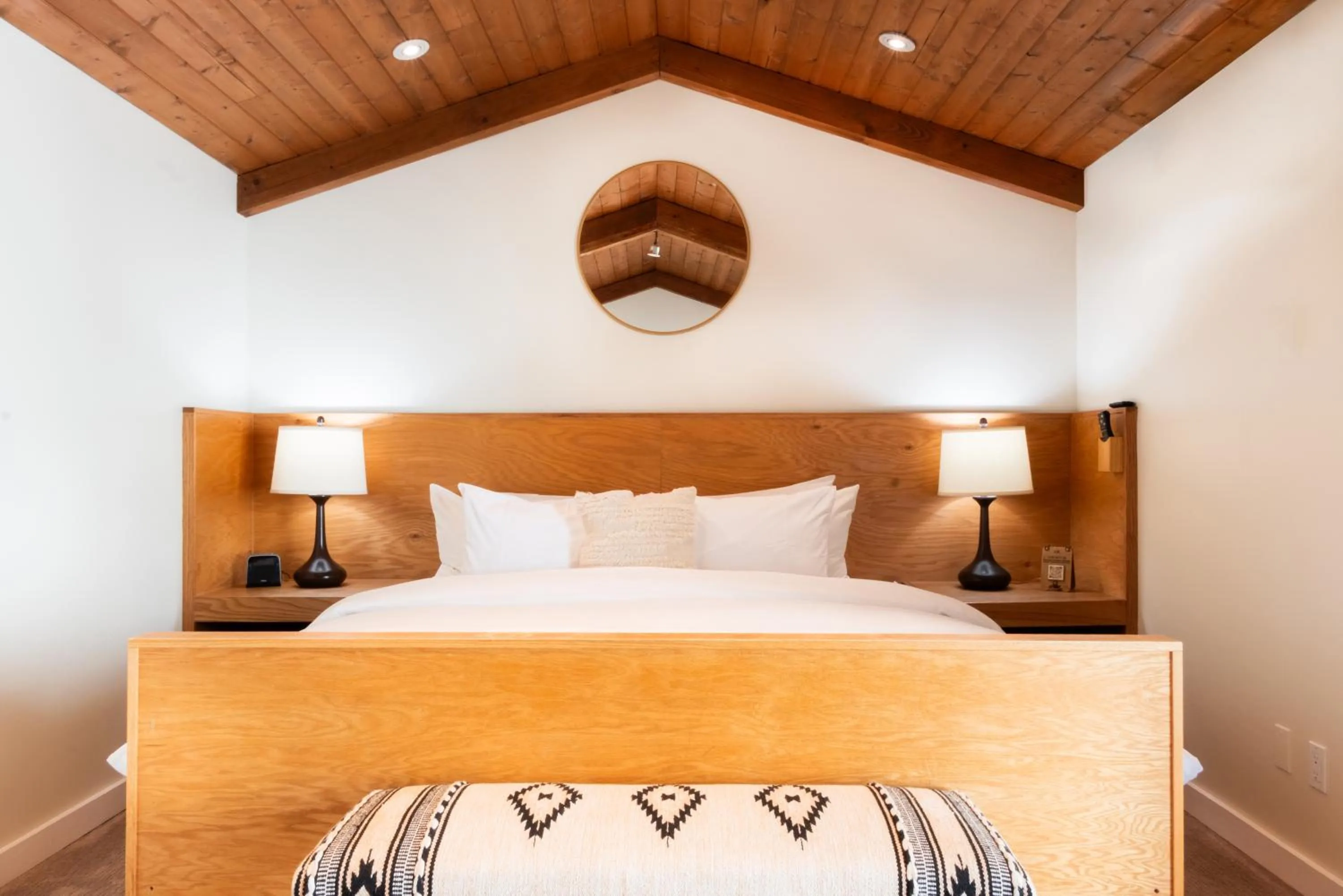 Bedroom, Bed in Calamigos Guest Ranch and Beach Club