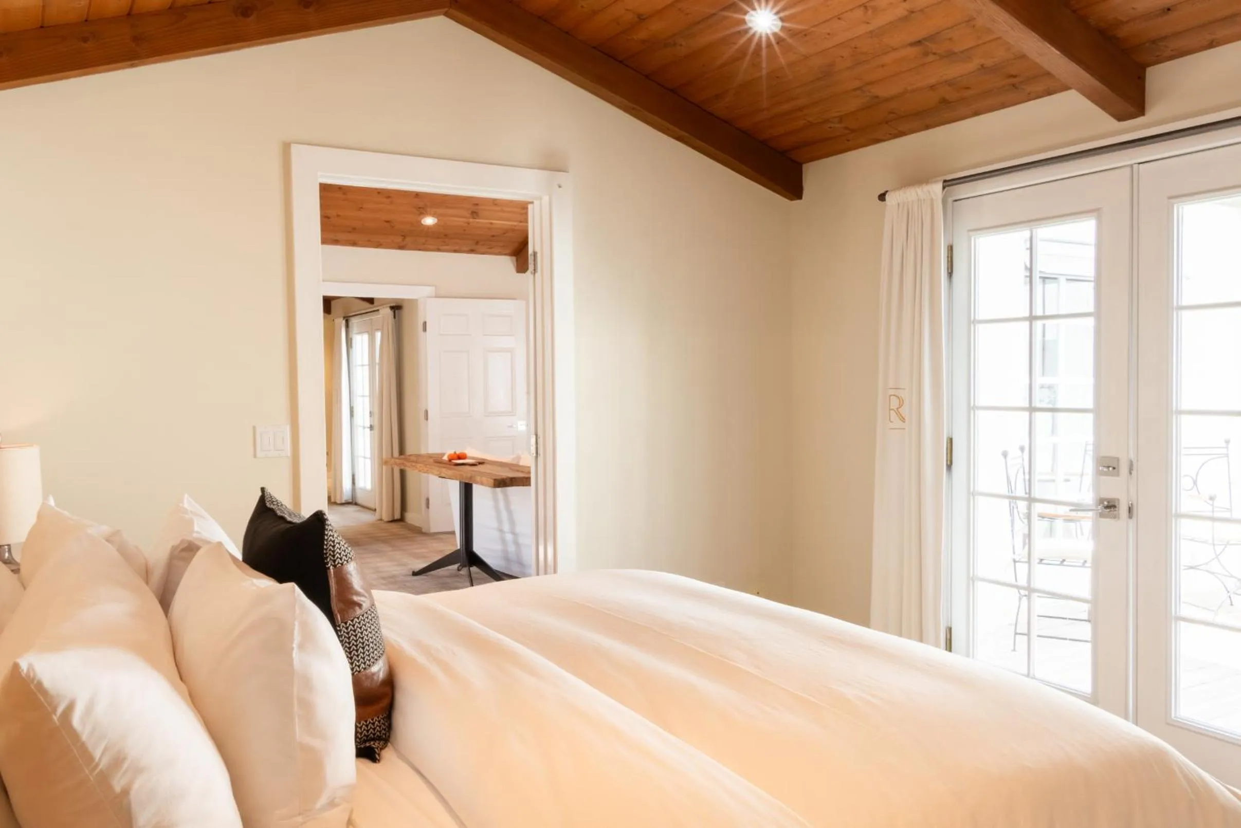 Bedroom, Bed in Calamigos Guest Ranch and Beach Club