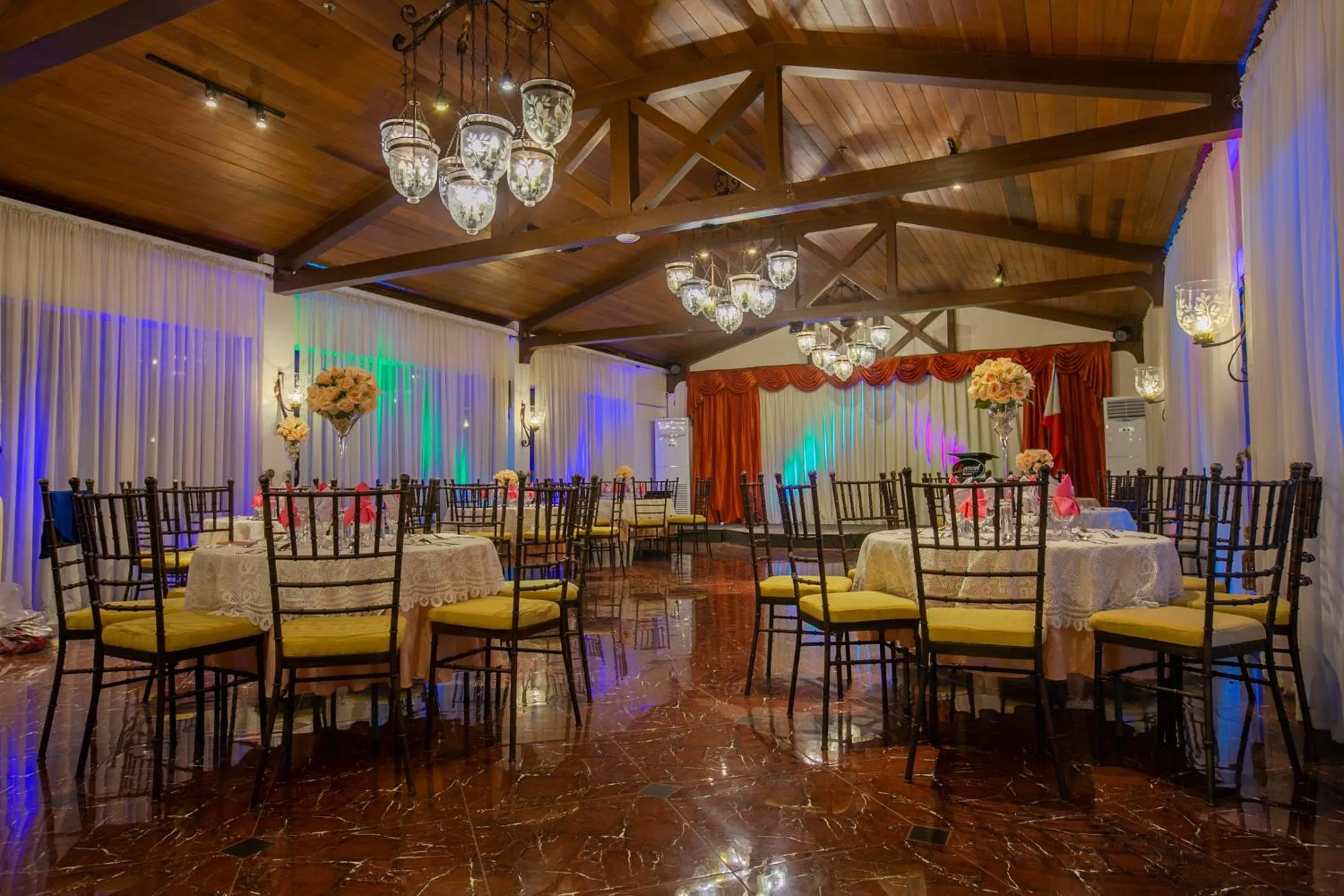 Banquet/Function facilities in Rosvenil Hotel