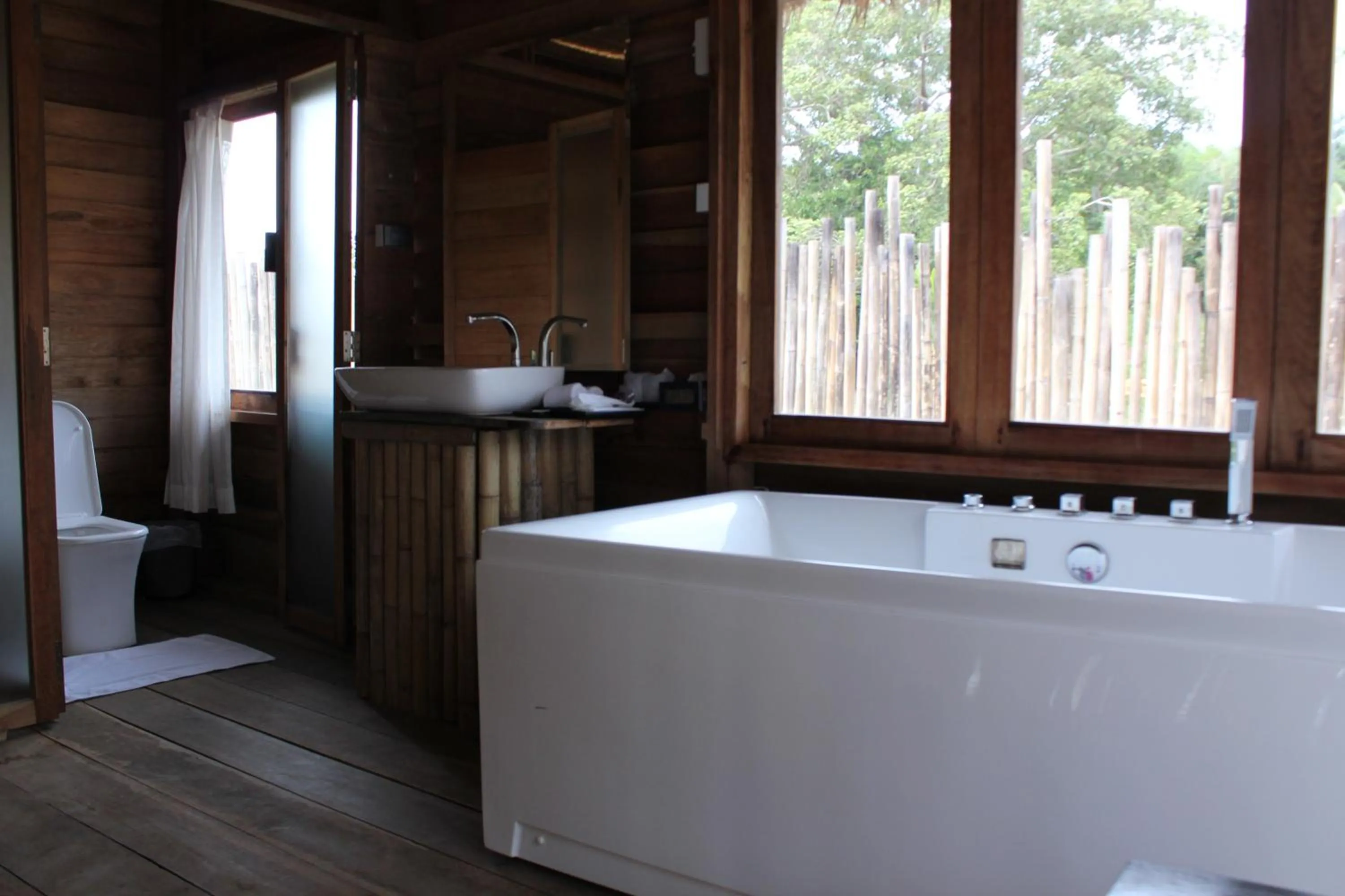 Bathroom in Koh Pu Villa