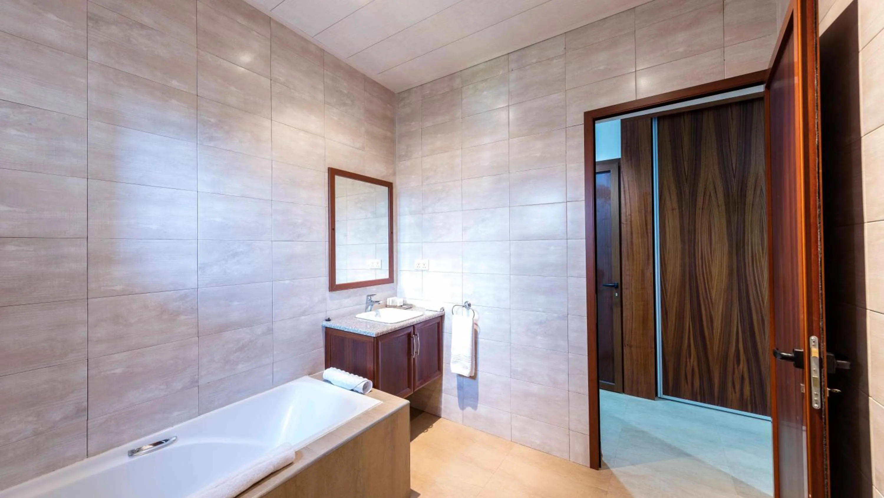 Bathroom in Twangale Resort & Spa