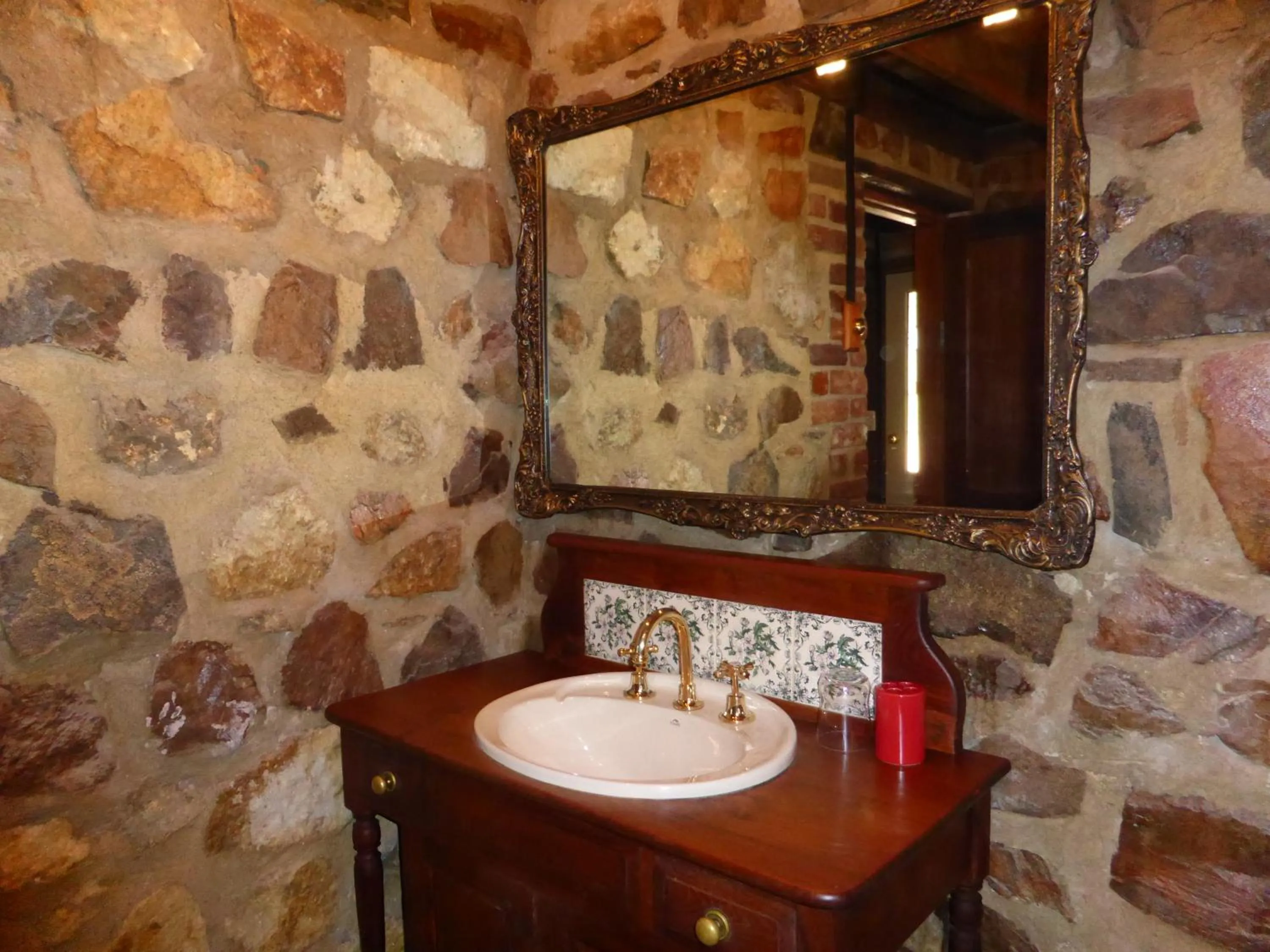 Bathroom in Barossa Barn Bed and Breakfast