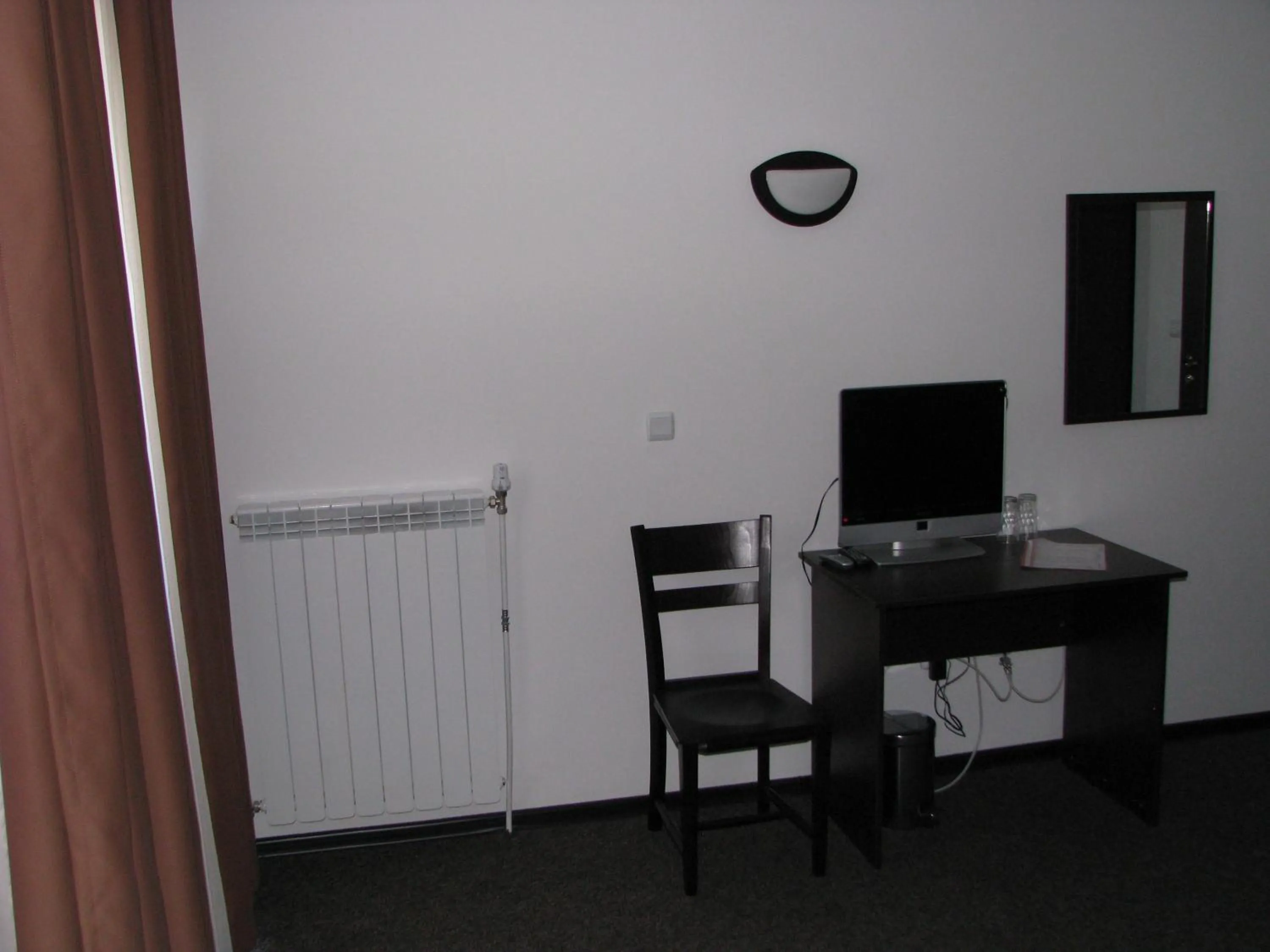 Photo of the whole room in Park Hotel Eagle Stone