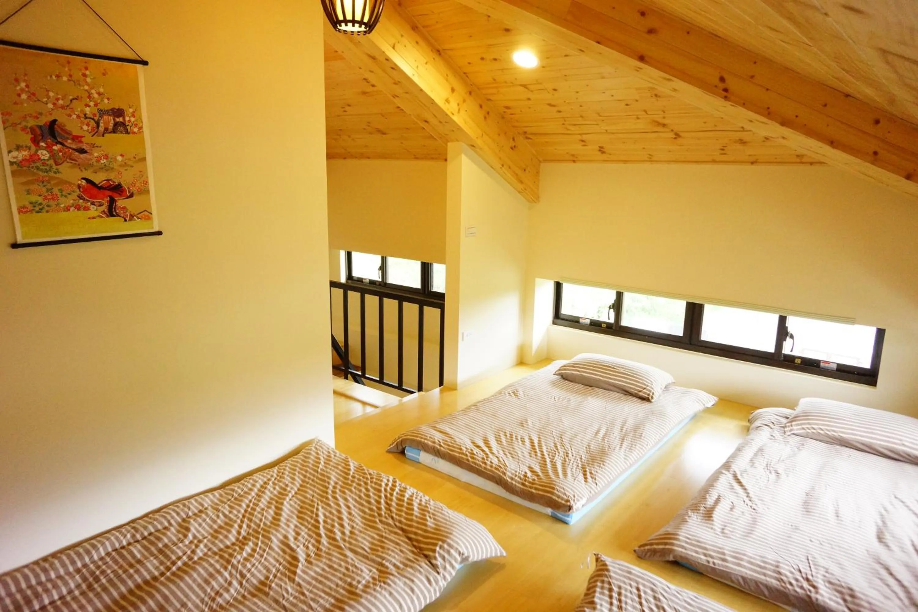 Photo of the whole room, Bed in Celine's B&B