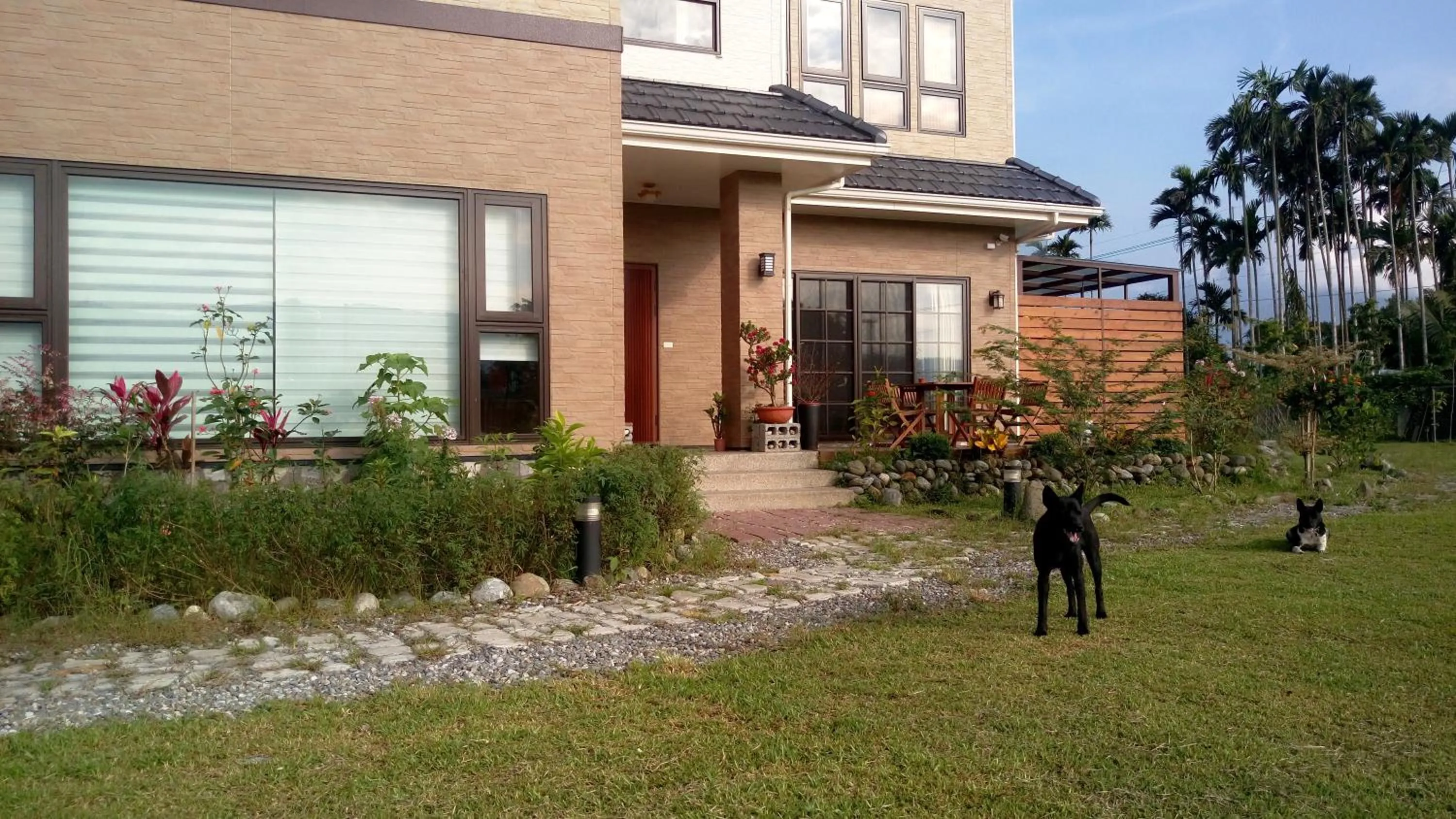 Garden view in Celine's B&B