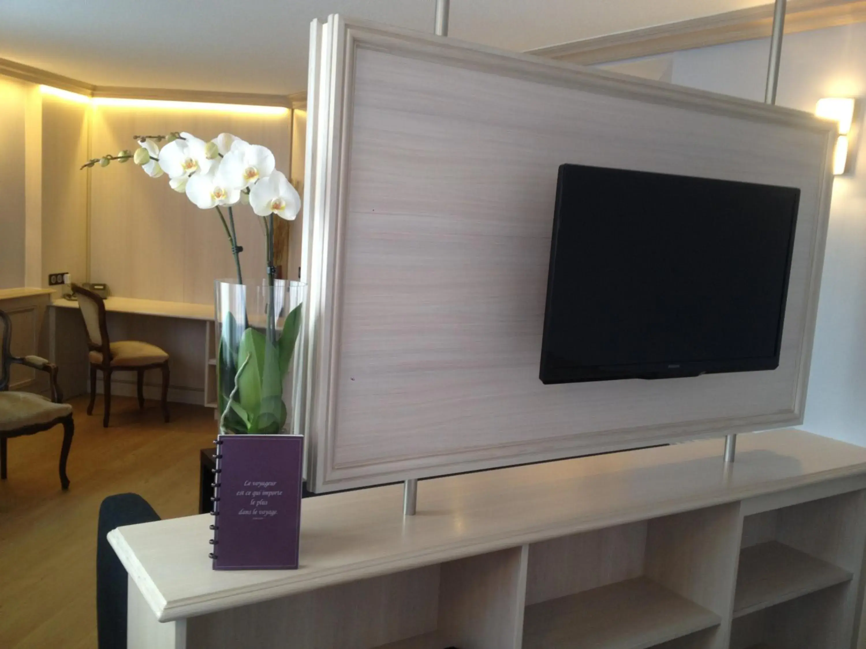 Luxury Suite - single occupancy in Cottage Logis Hôtel - Restaurant Luxury Suite - single occupancy in Cottage Logis Hôtel - Restaurant