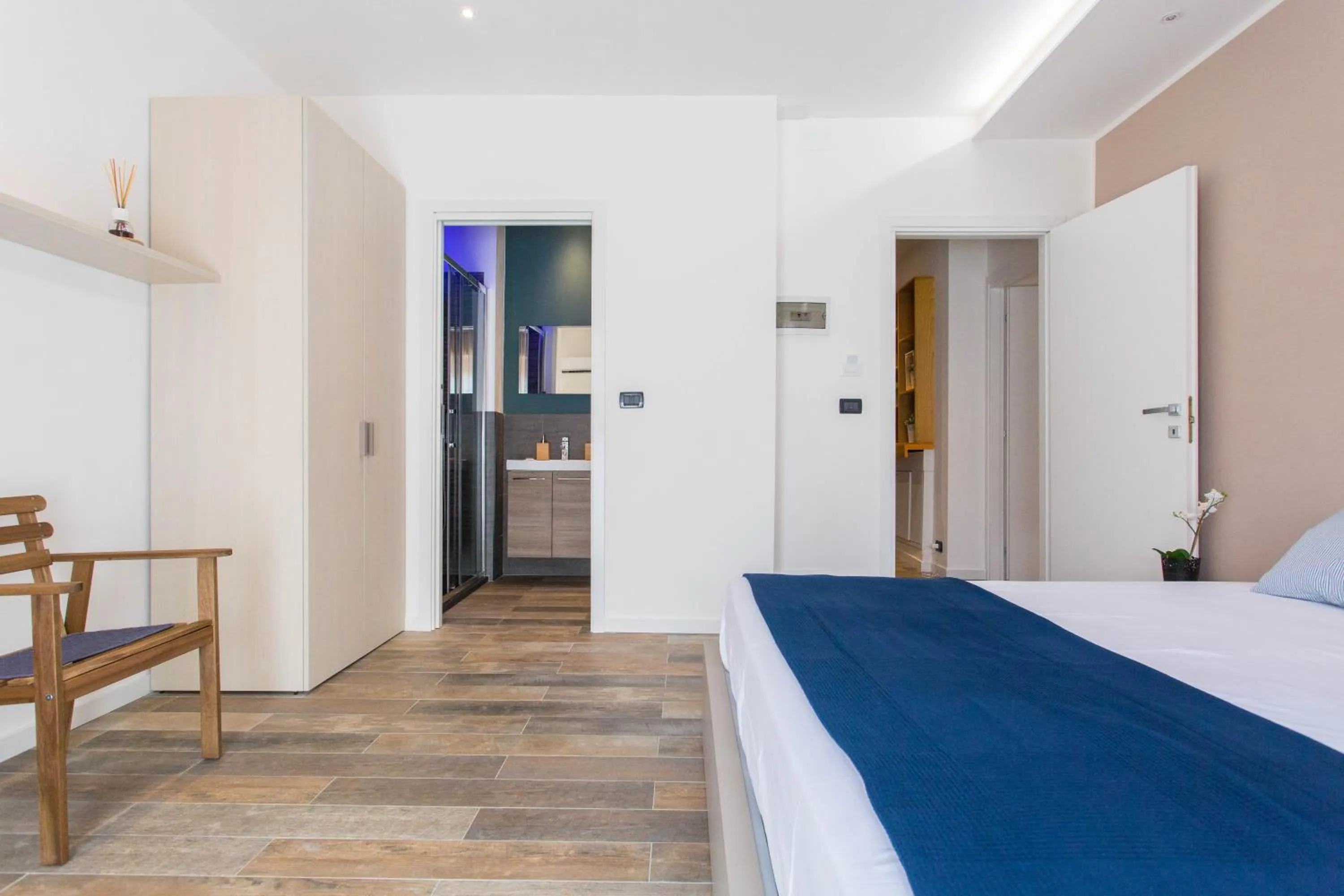 Photo of the whole room, Bed in Politeama Luxury Suites