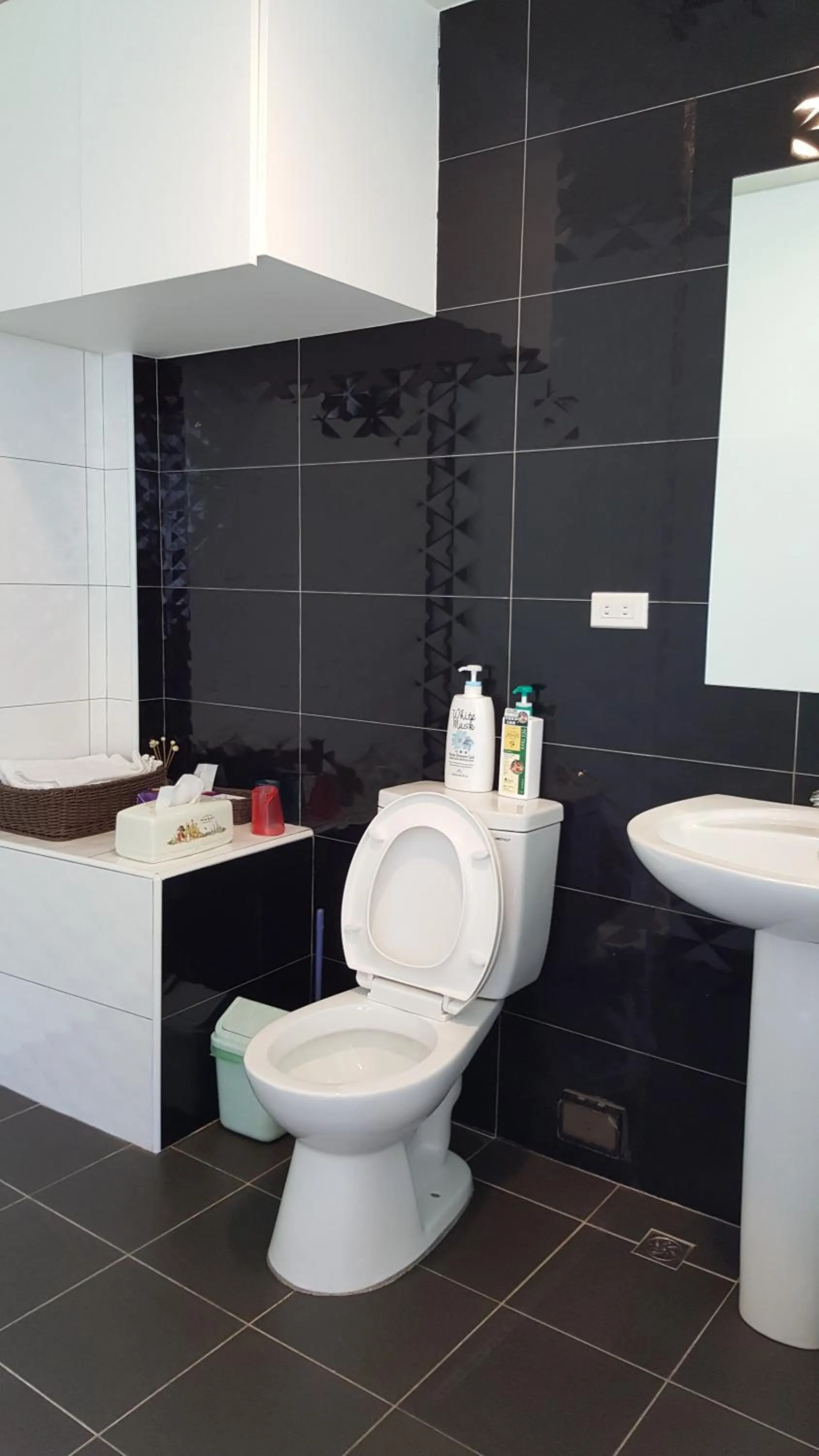 Bathroom in Qinbian B&B