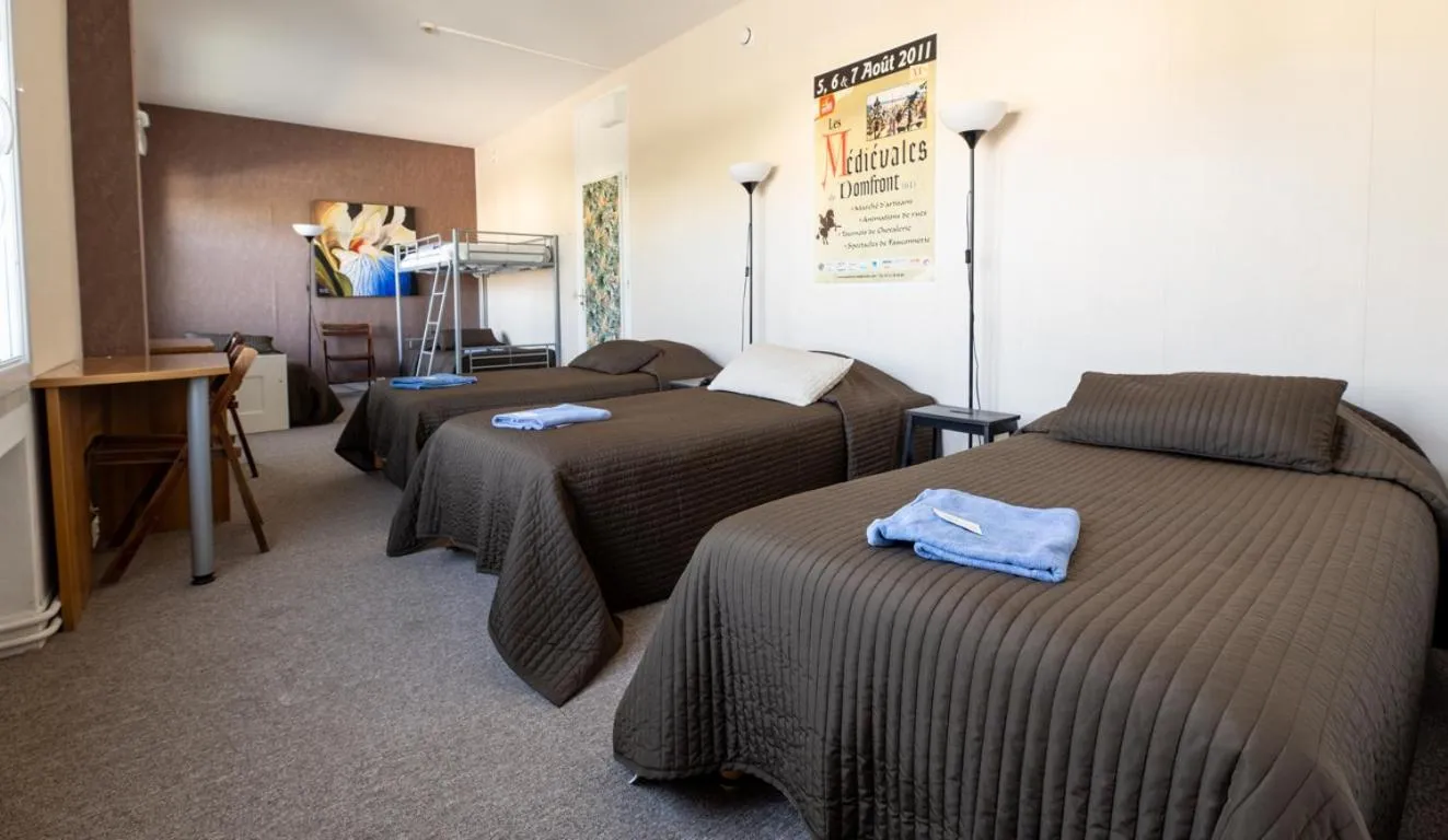 Single Bed in Dormitory Room in Gite Le Relais Saint Michel