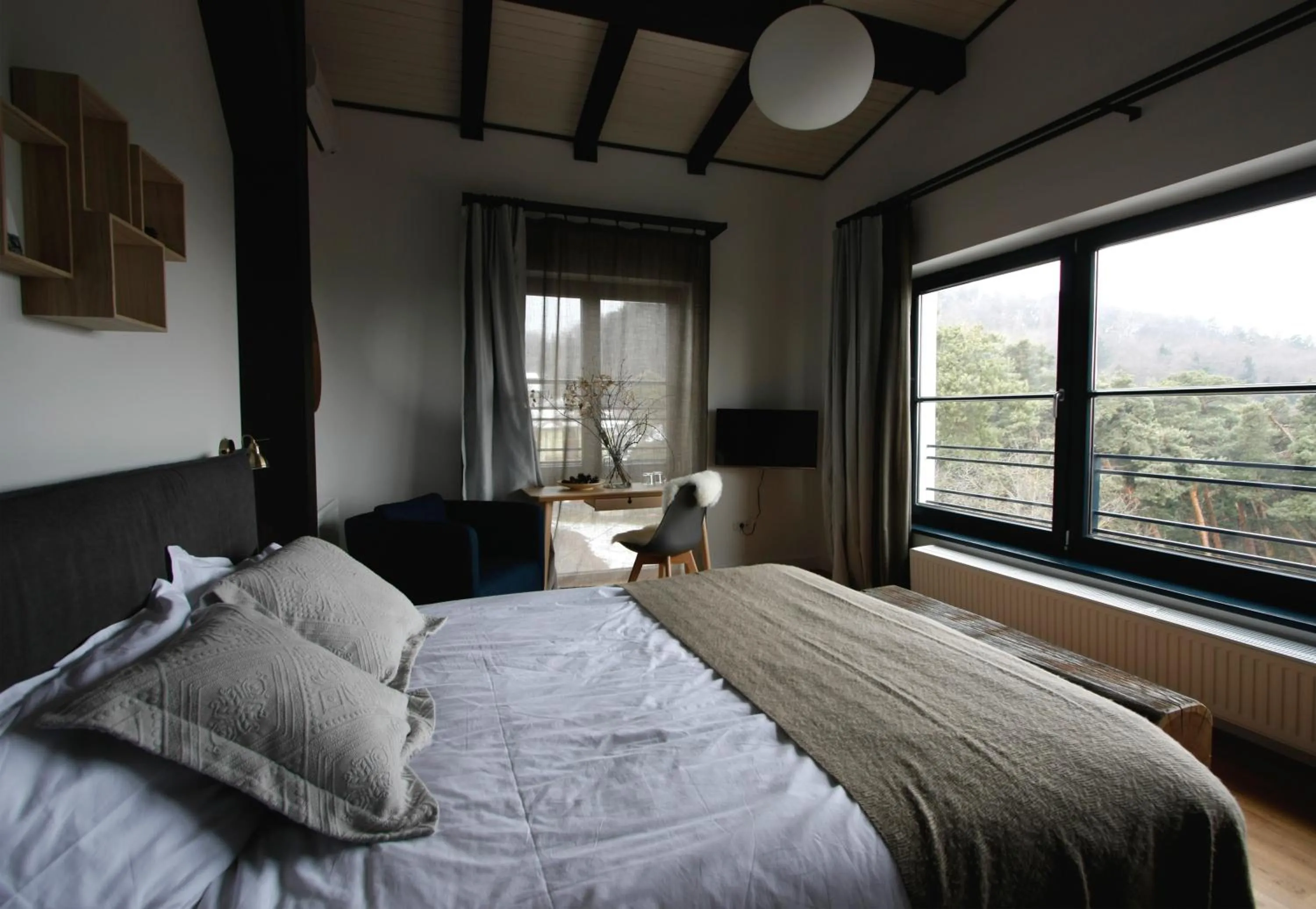 Bed in The Pines Boutique Villa