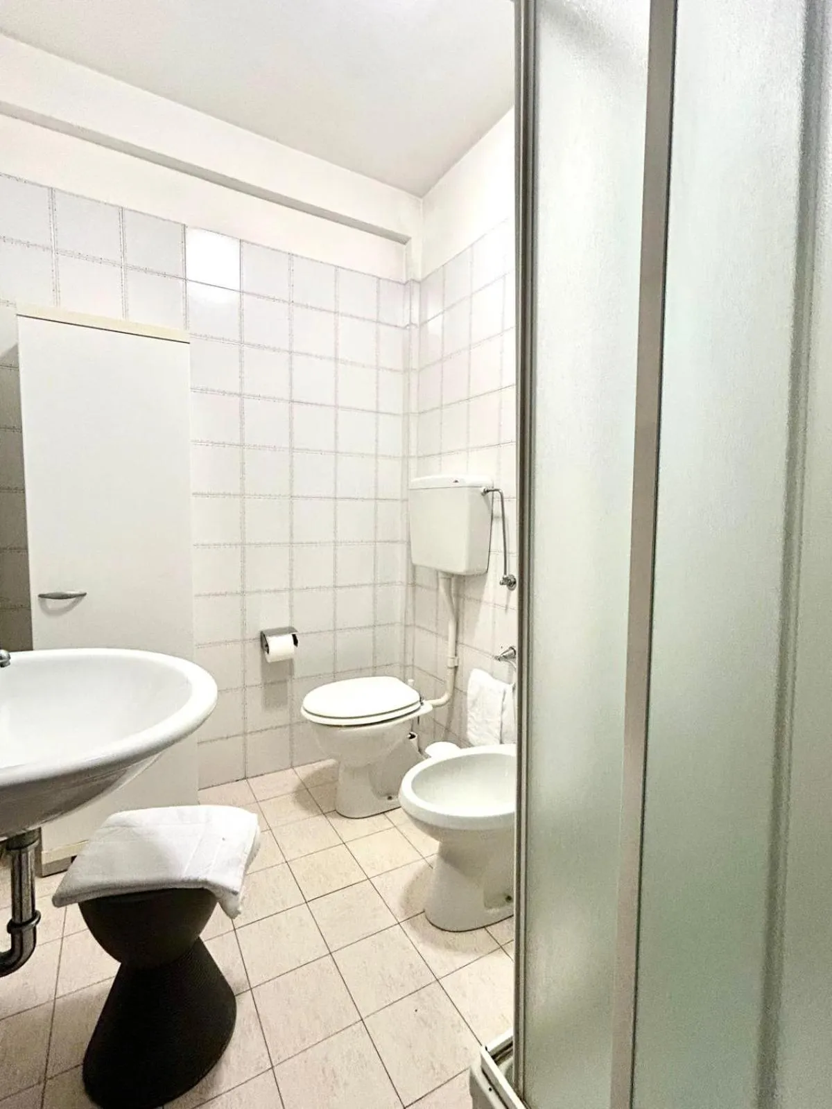 Bathroom in Parmigianino Apartments